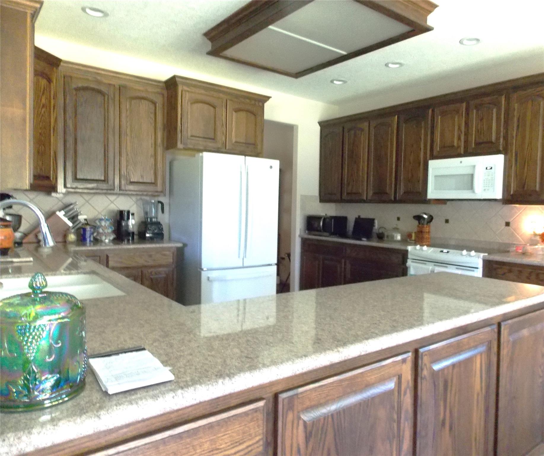 1060 Mentzwood Trail, Alleyton Tx 78935 Property Photo 11