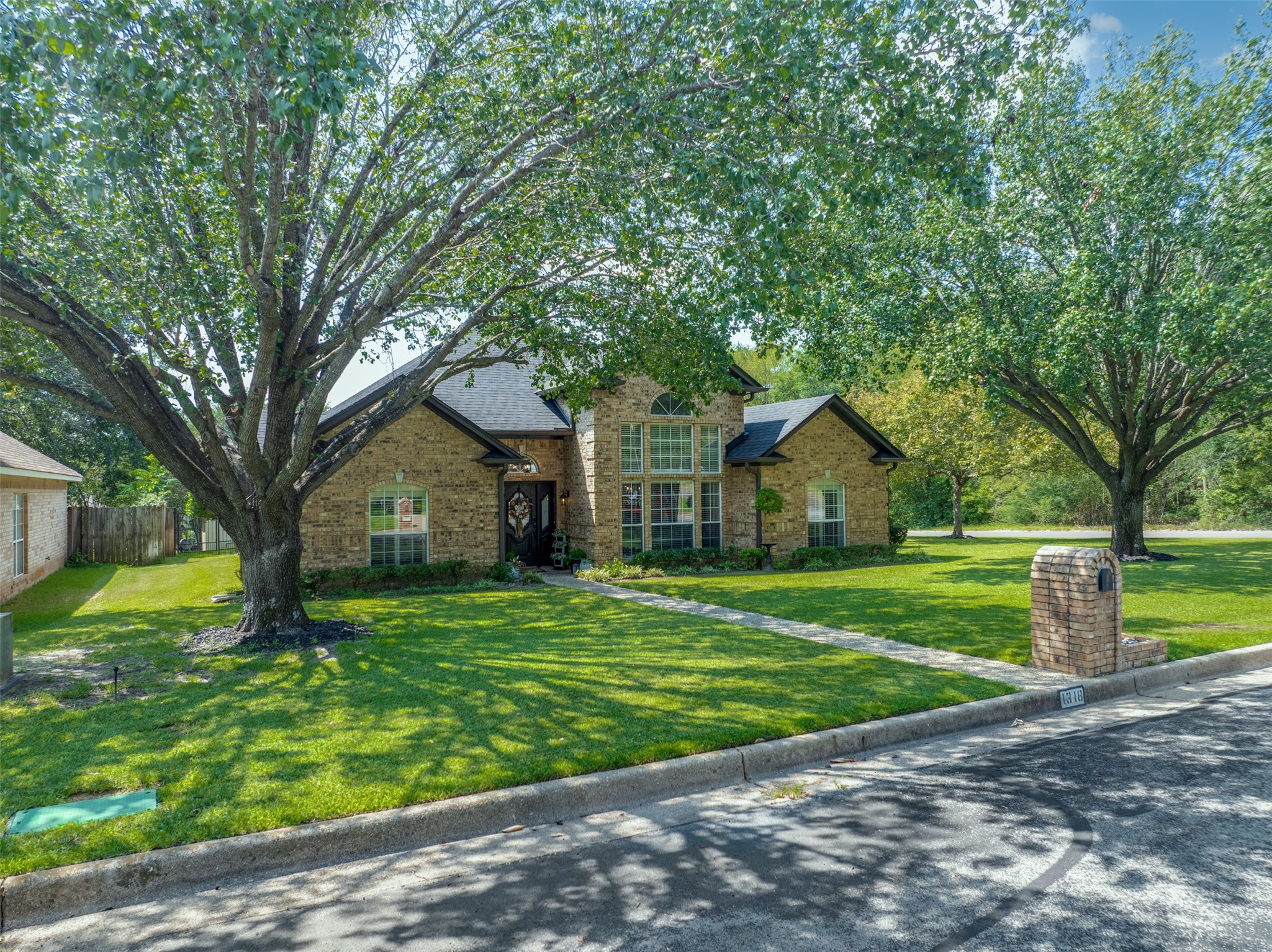 1318 Spring Branch Drive Property Photo 4
