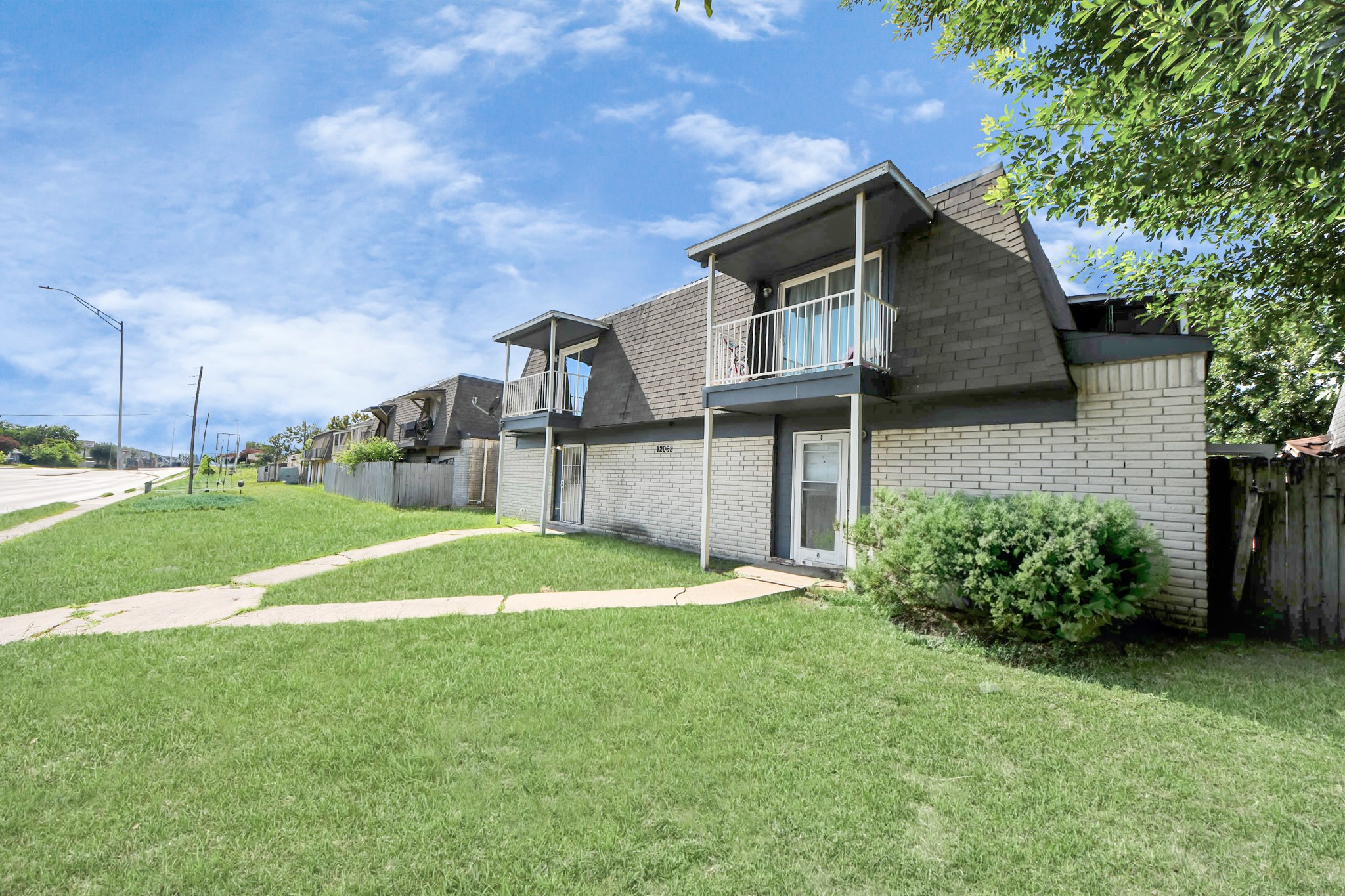 12068 Beechnut Street C Property Photo 5