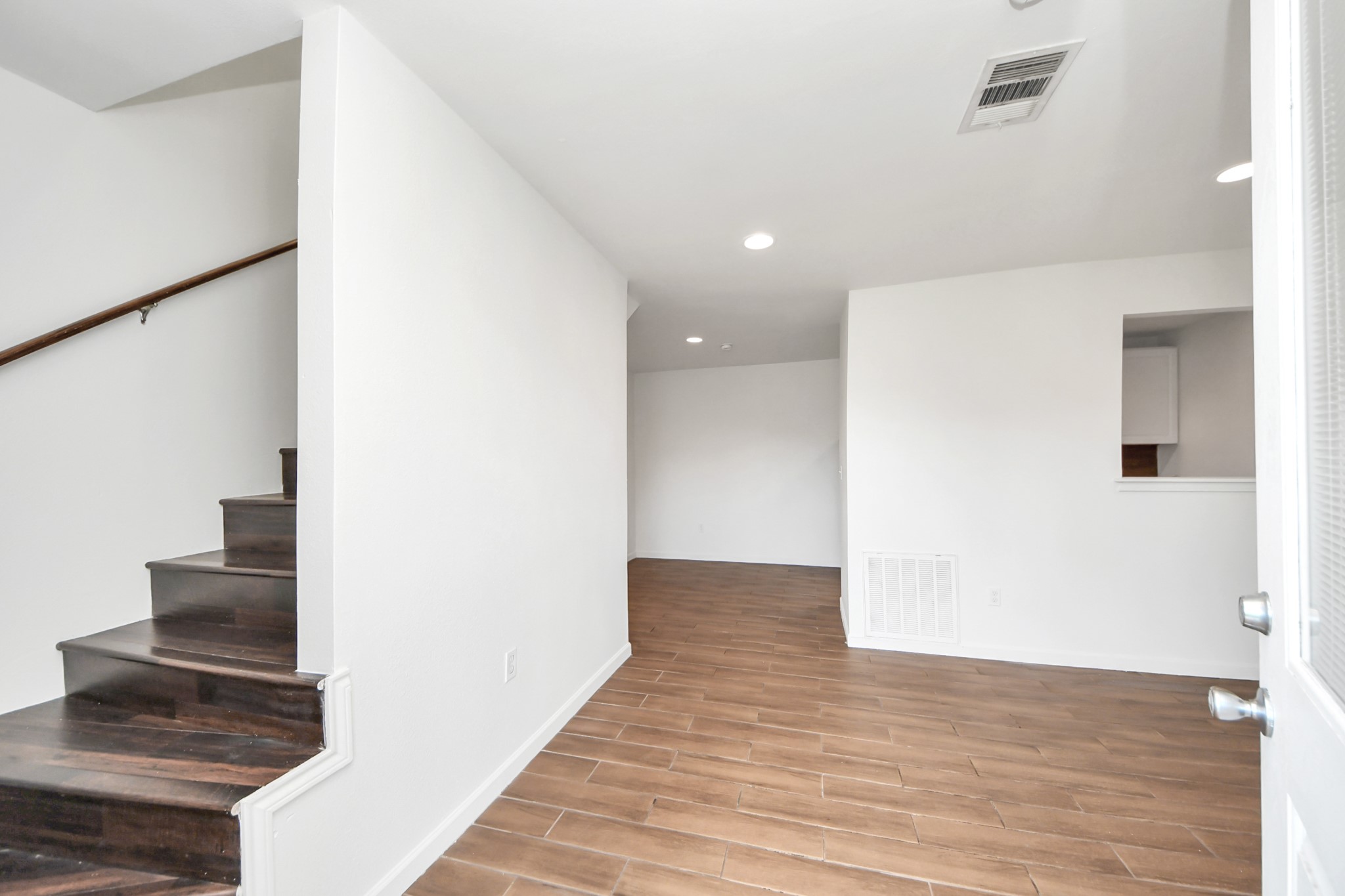 12068 Beechnut Street C Property Photo 10