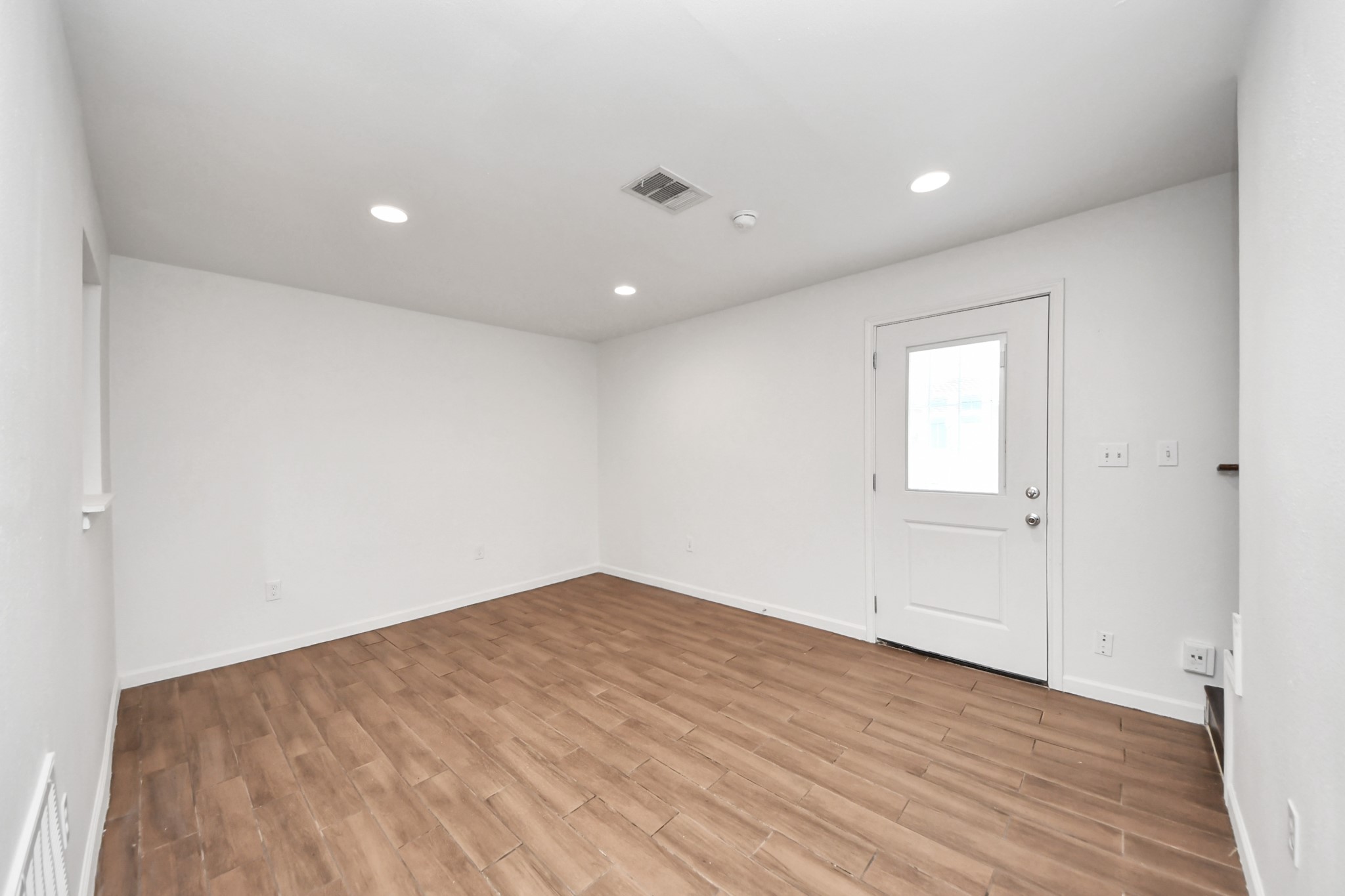 12068 Beechnut Street C Property Photo 11