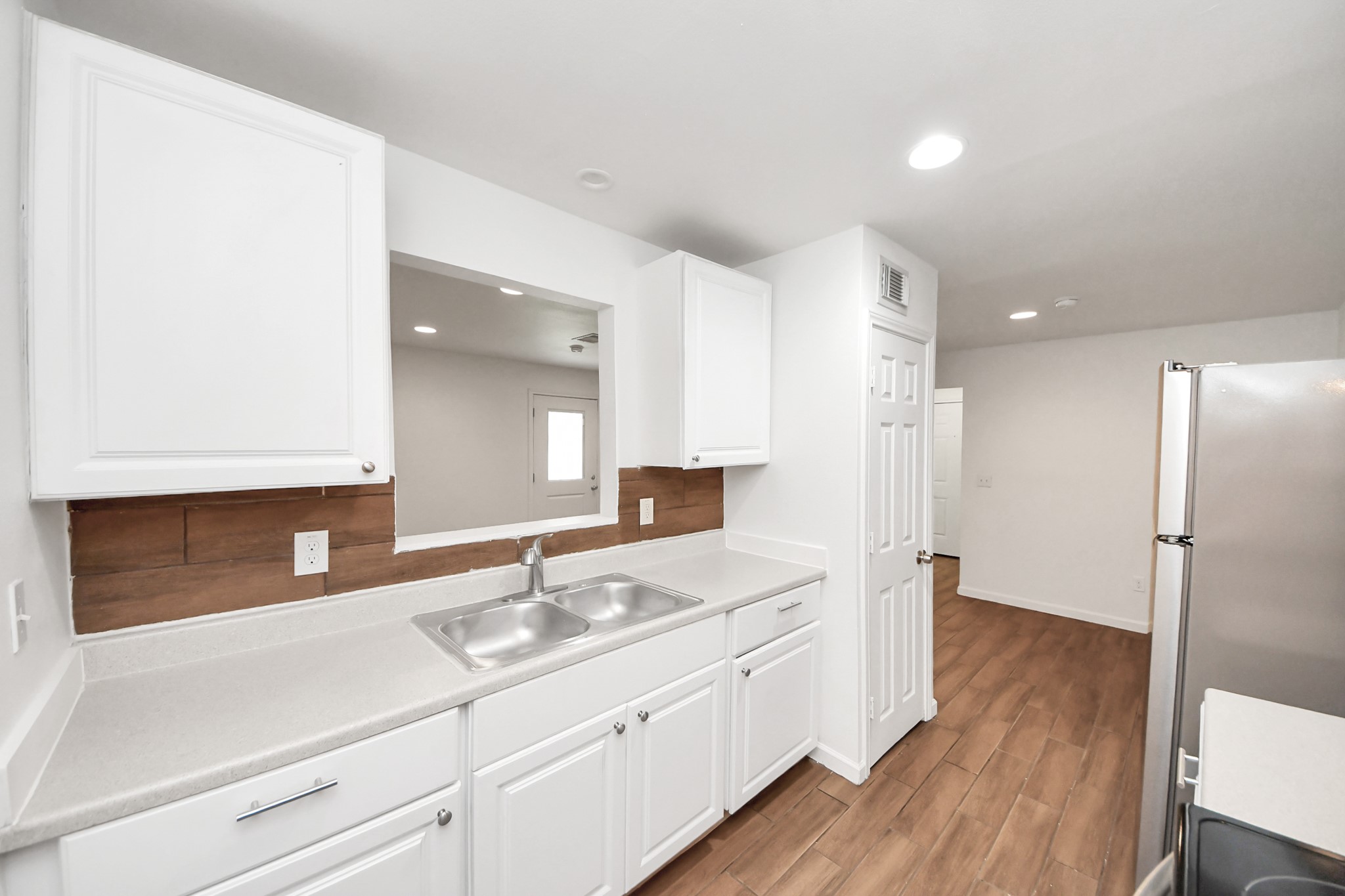 12068 Beechnut Street C Property Photo 19