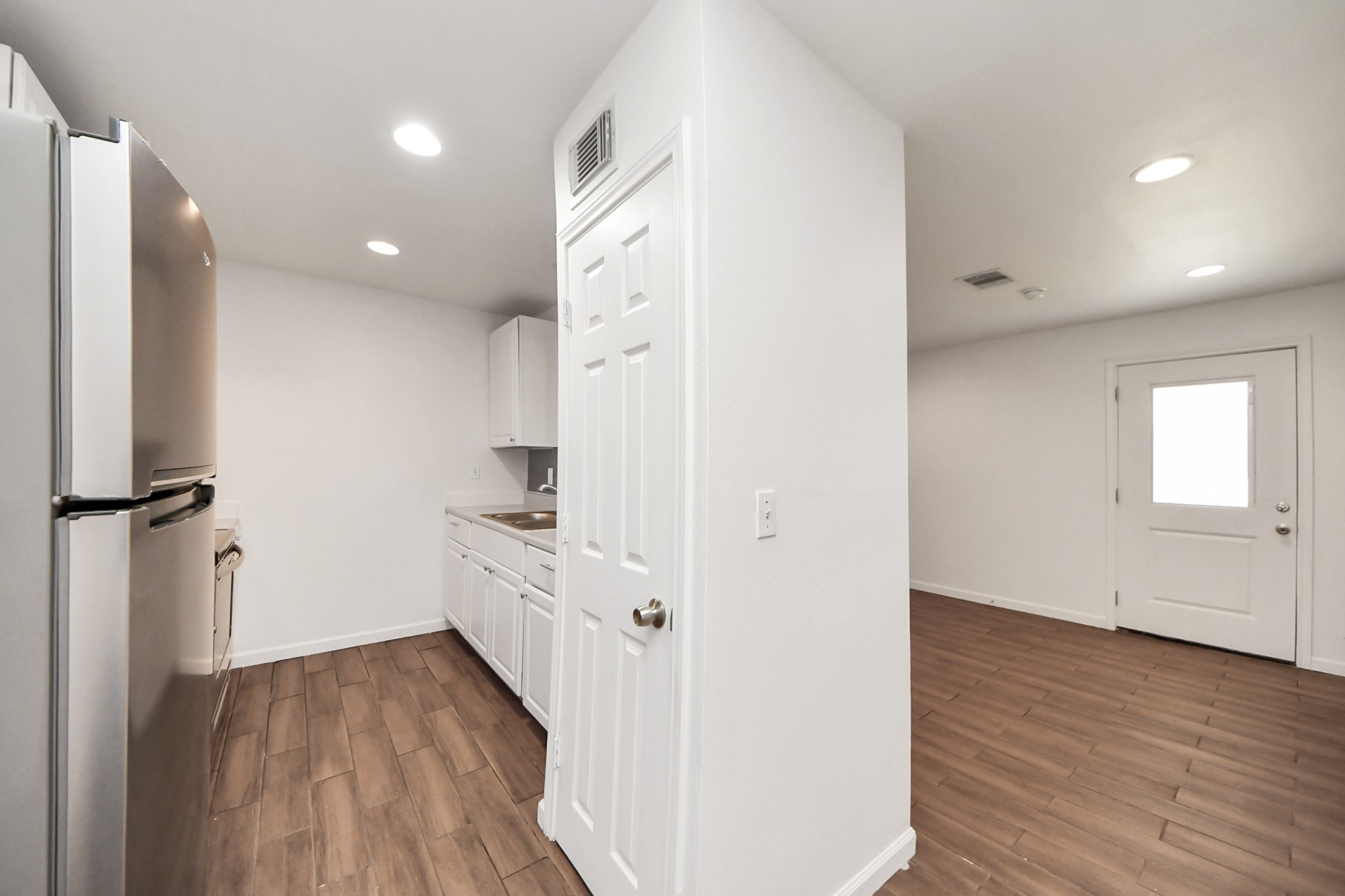 12068 Beechnut Street C Property Photo 20