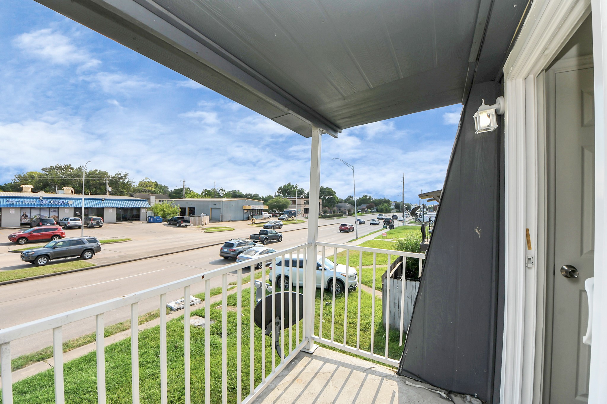 12068 Beechnut Street C Property Photo 33