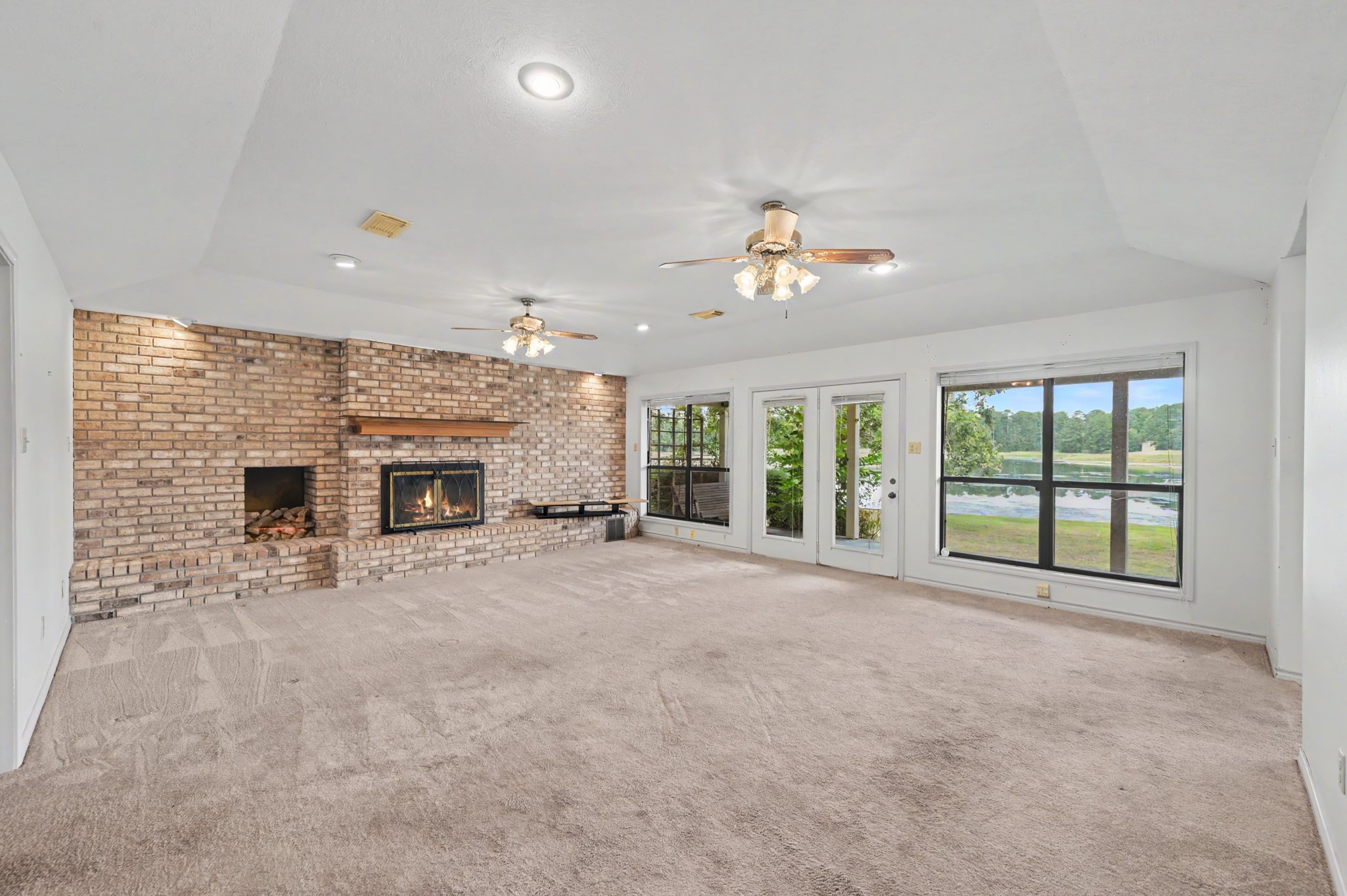 98 Glenheath Property Photo 7