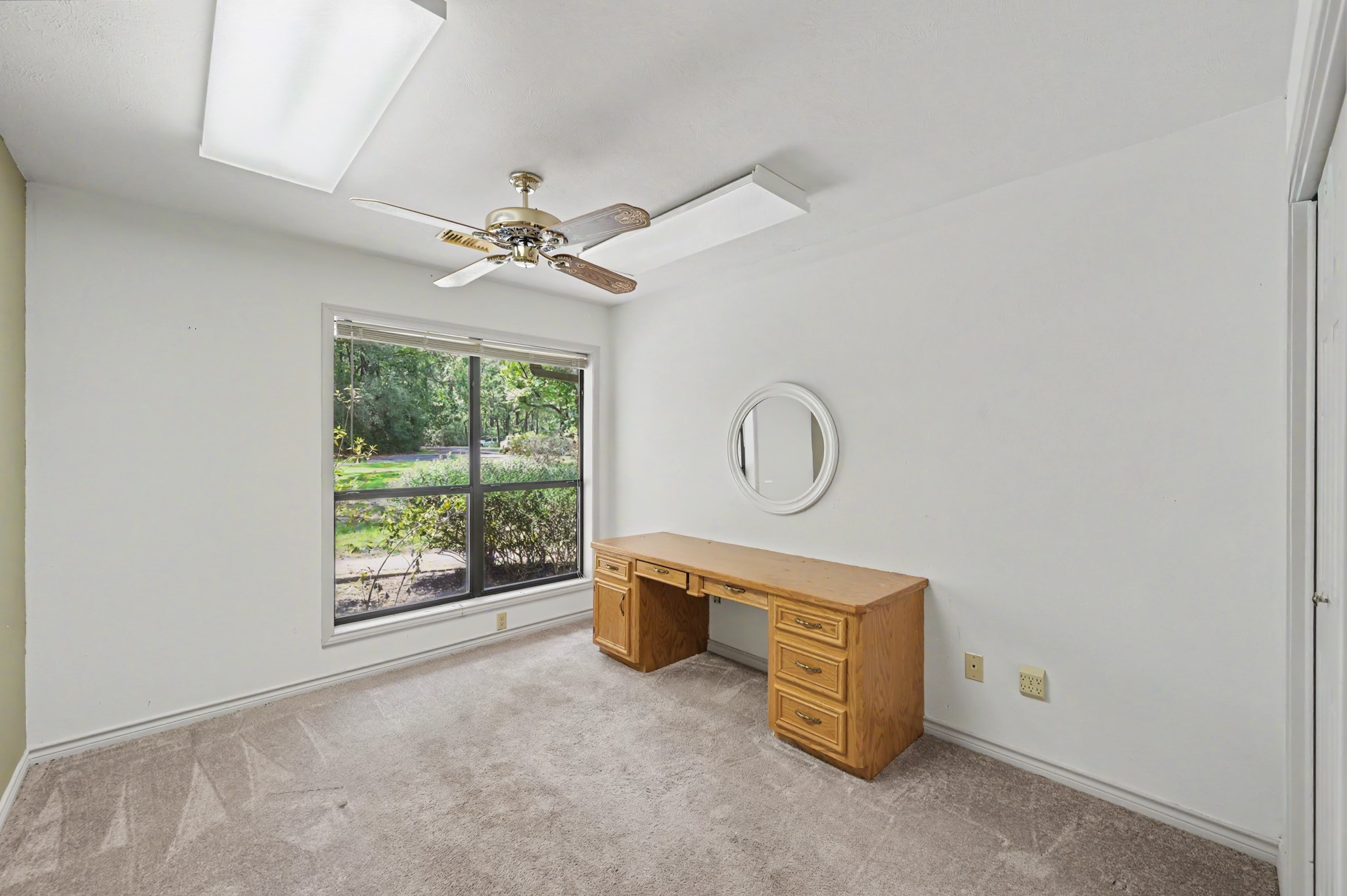 98 Glenheath Property Photo 24