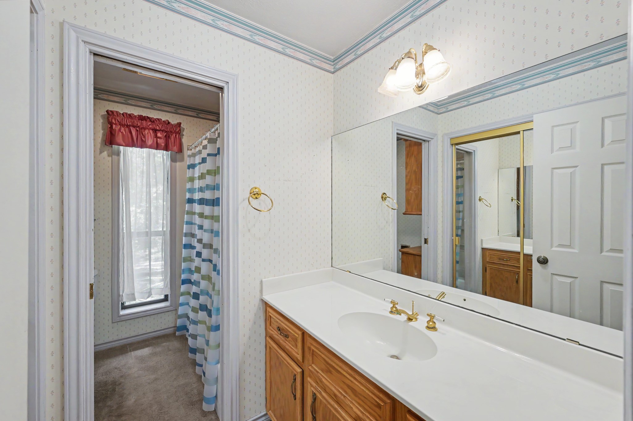 98 Glenheath Property Photo 27