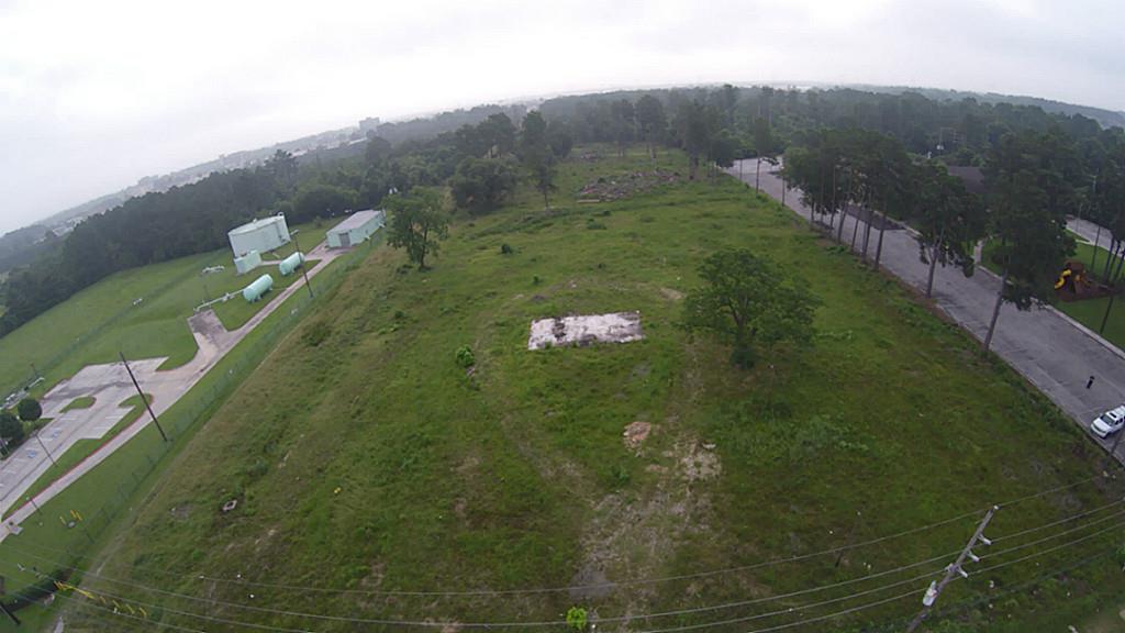 16614 Ella Boulevard Property Photo 3