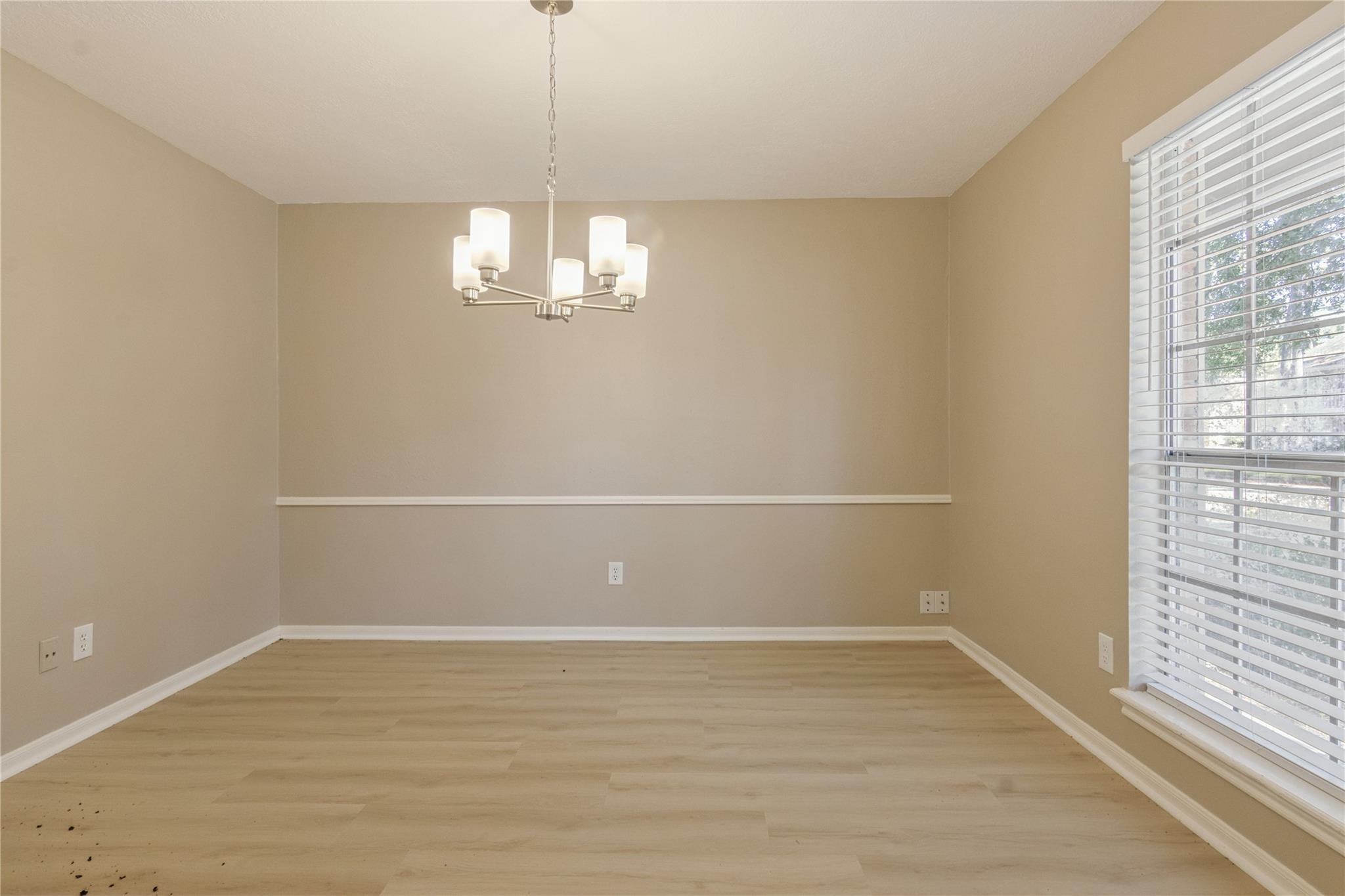 5310 Bryanhurst Lane Property Photo 13