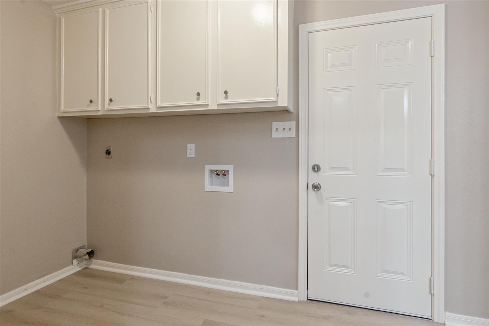 5310 Bryanhurst Lane Property Photo 14