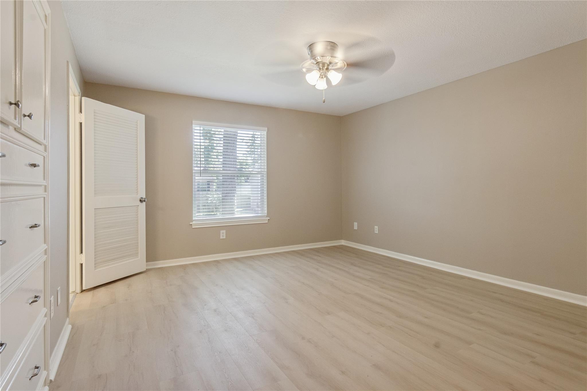 5310 Bryanhurst Lane Property Photo 16
