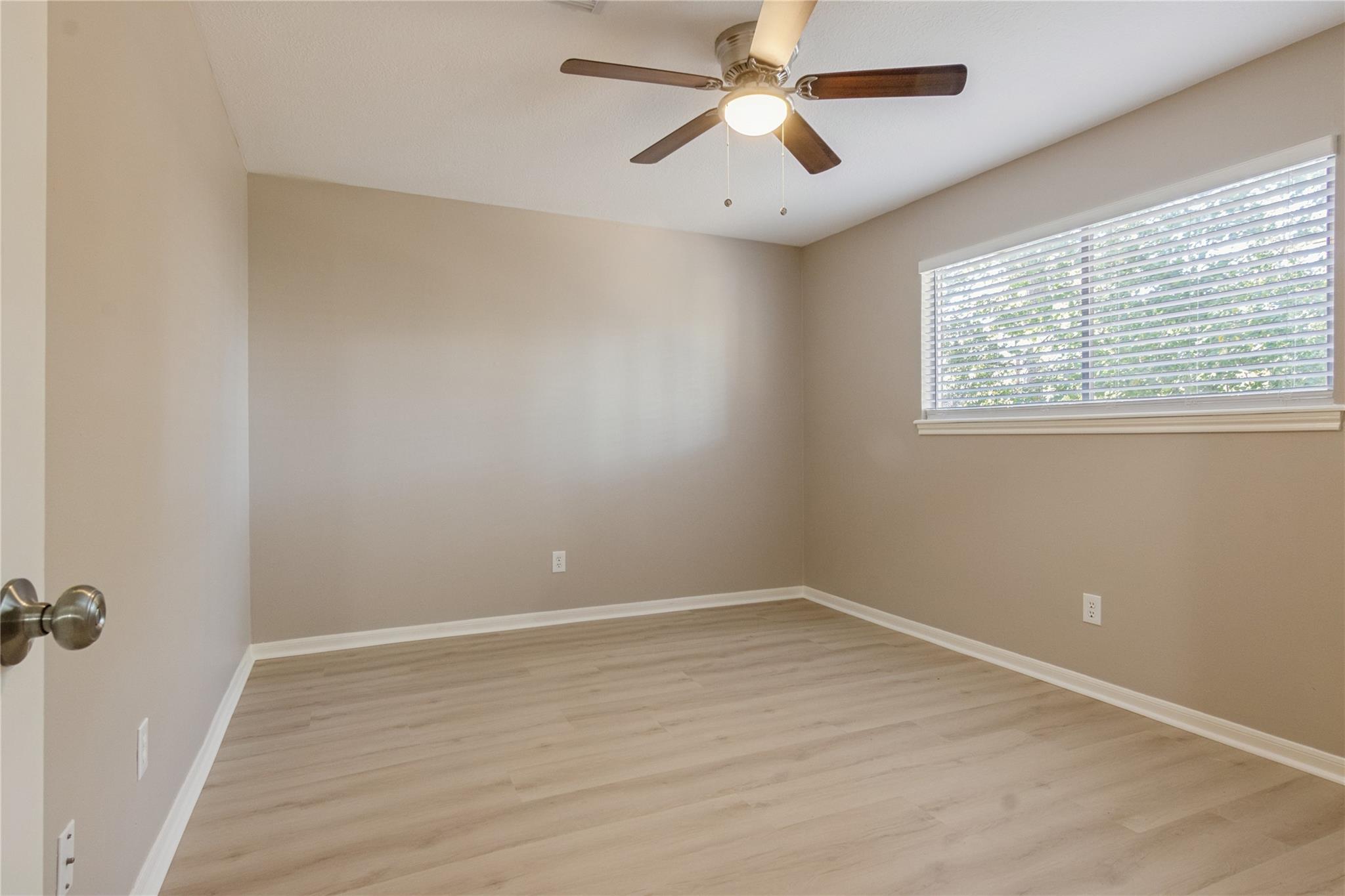 5310 Bryanhurst Lane Property Photo 20