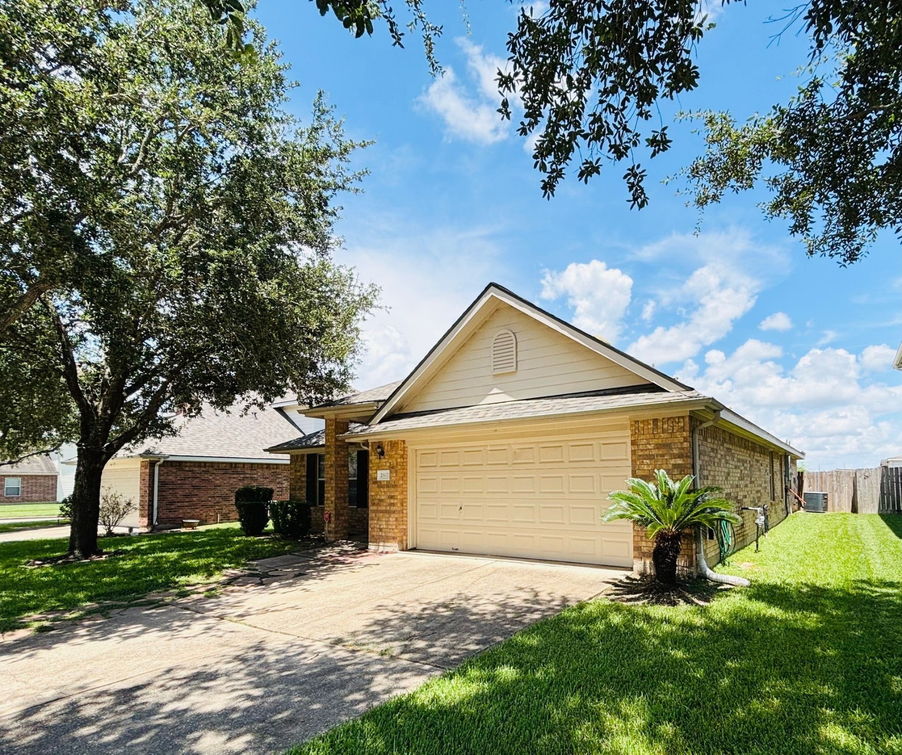 2807 Troy Drive Property Photo 1