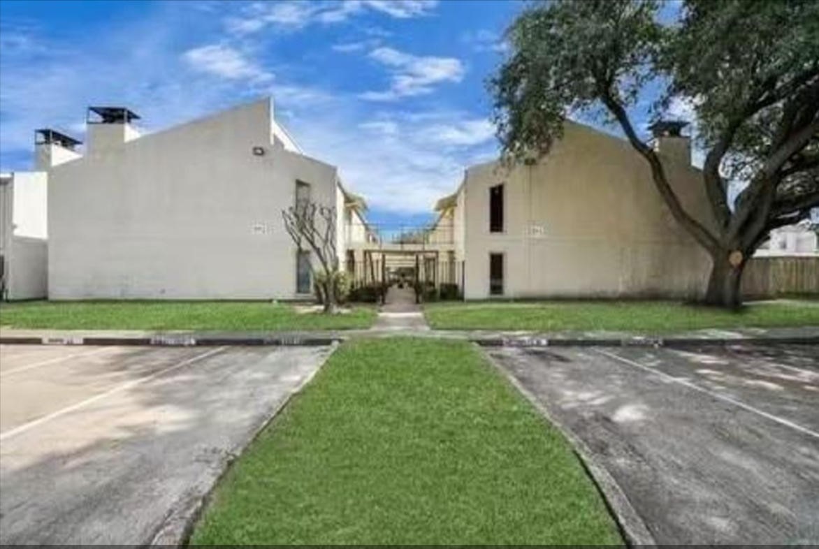 10075 Westpark Drive 52 Property Photo 1