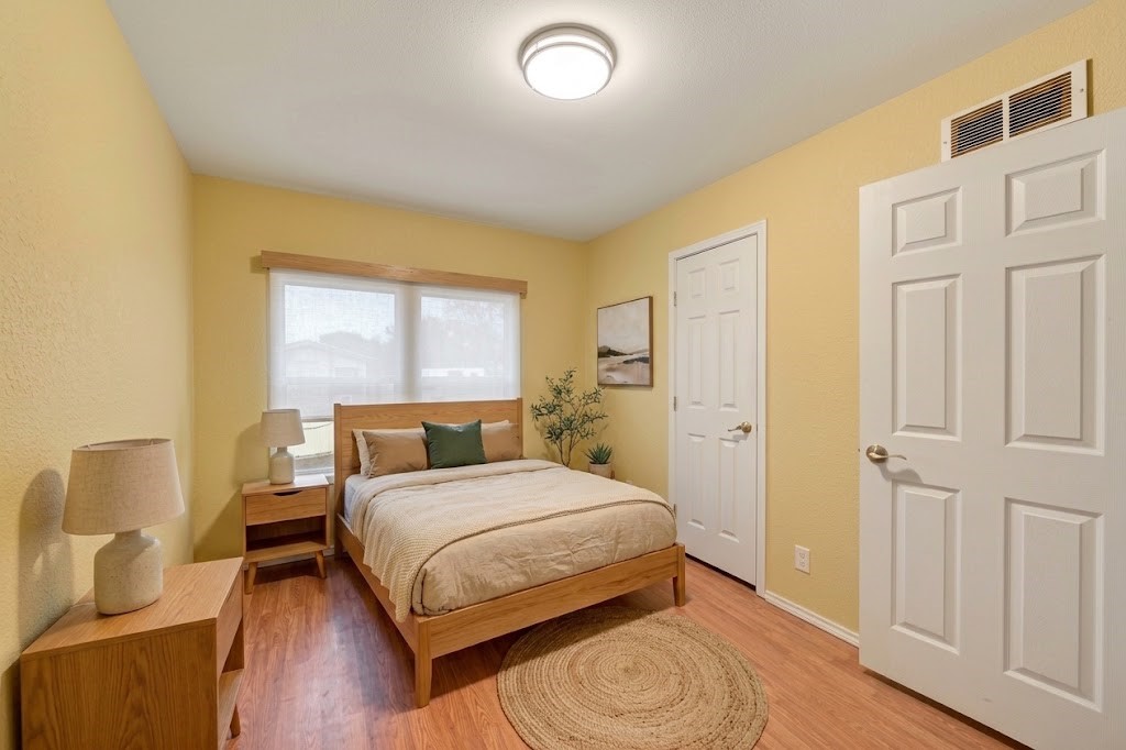 11625 Hardwood Court Property Photo 8