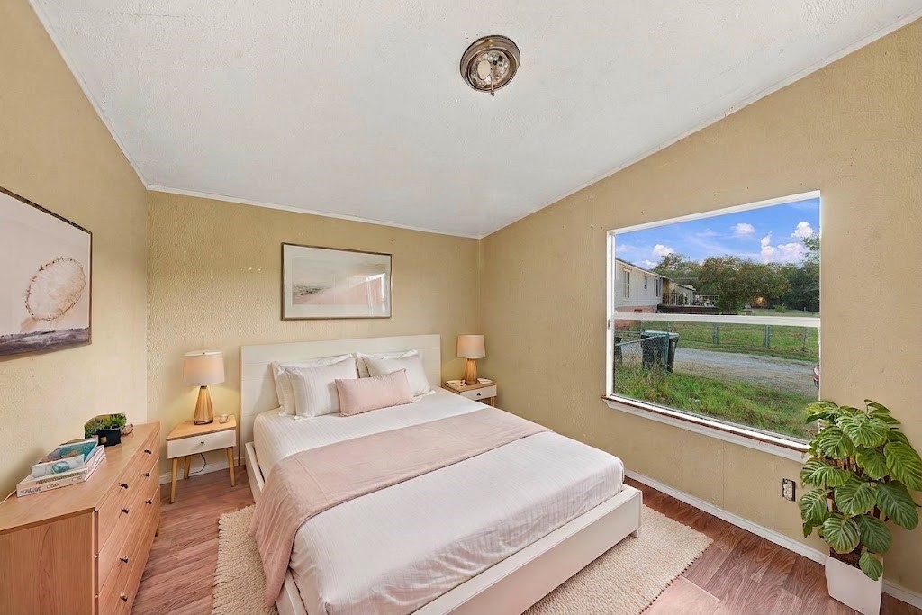 11625 Hardwood Court Property Photo 9