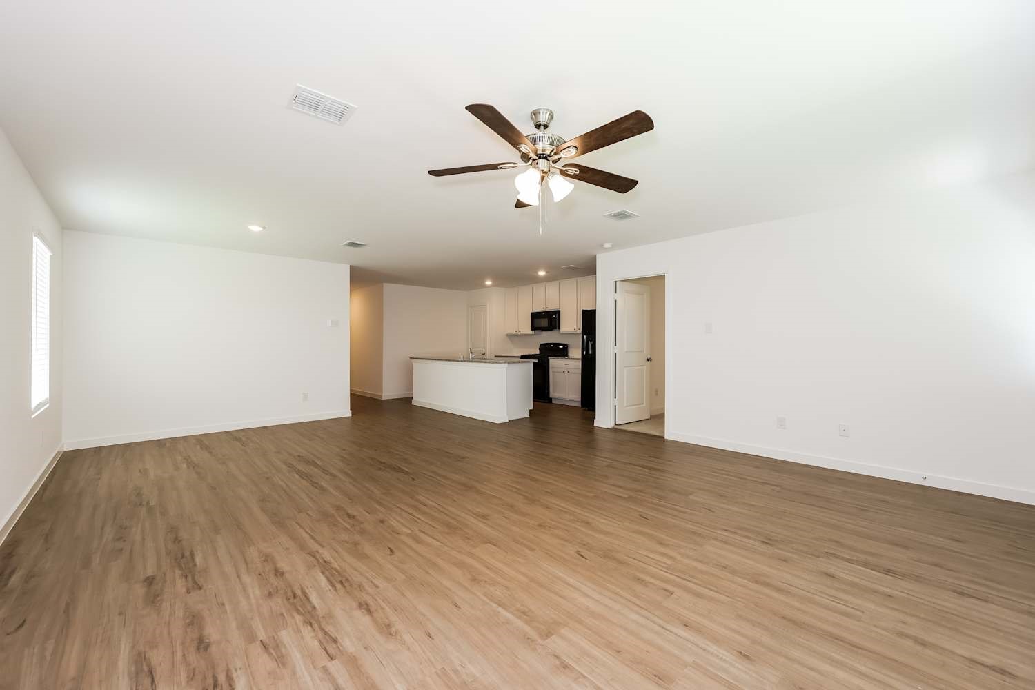 4901 Draper Ridge Drive Property Photo 3