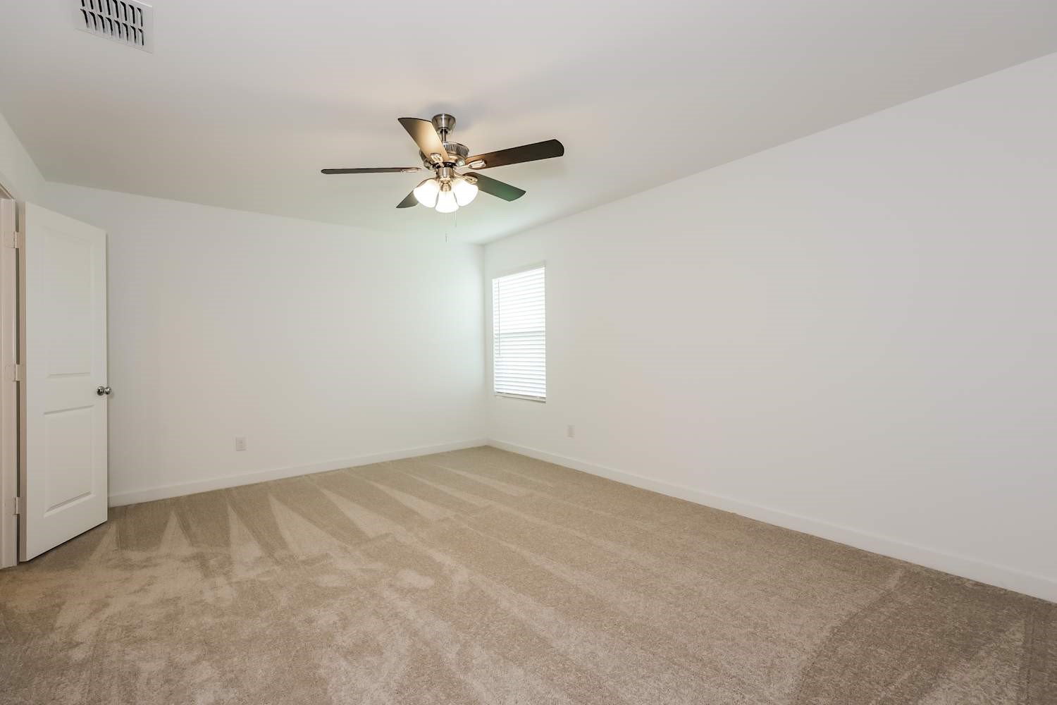 4901 Draper Ridge Drive Property Photo 10
