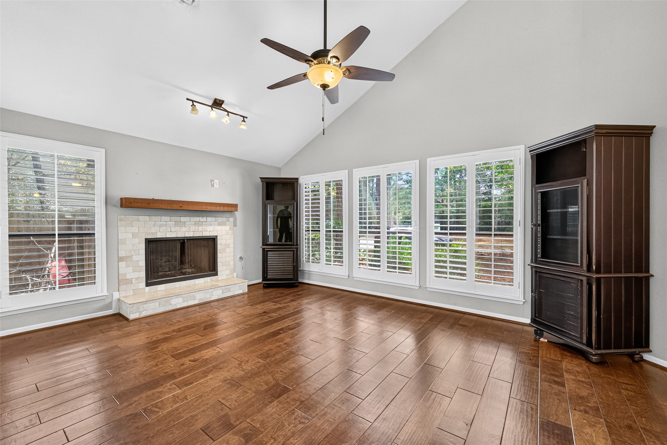 11 N Mossrock Road Property Photo 8