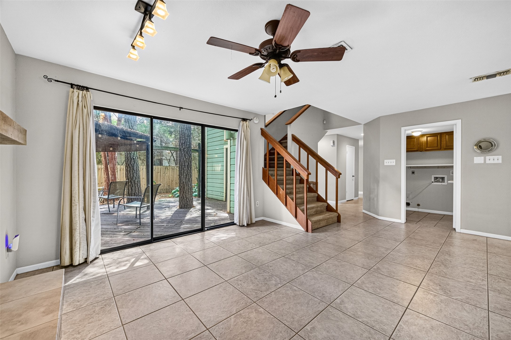 11 N Mossrock Road Property Photo 14