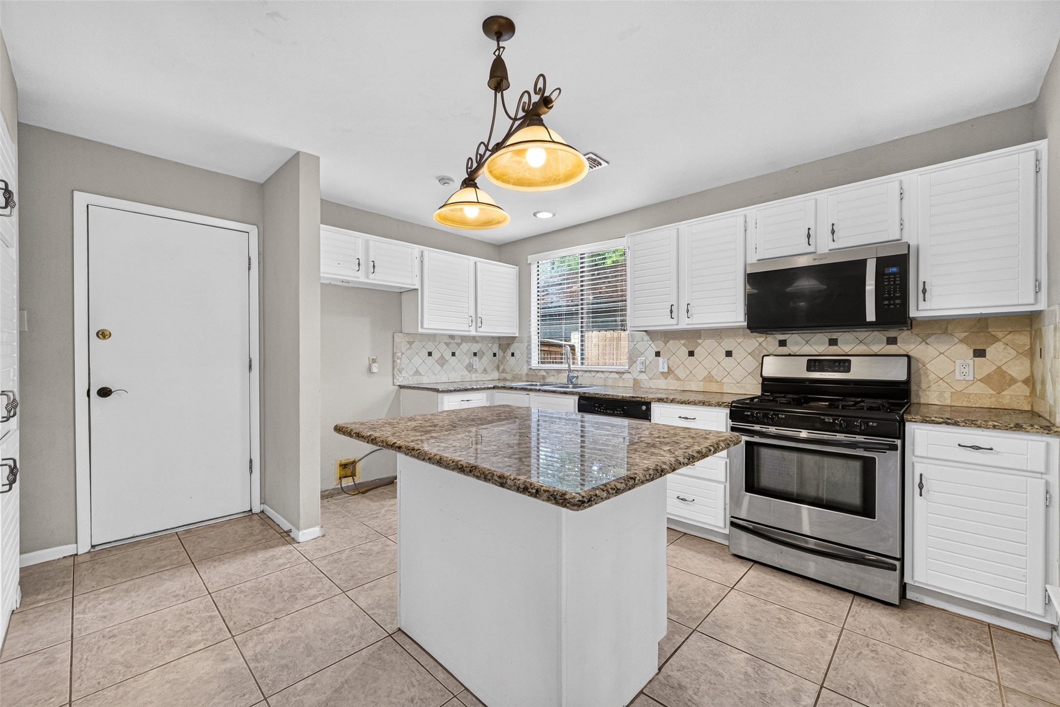 11 N Mossrock Road Property Photo 17