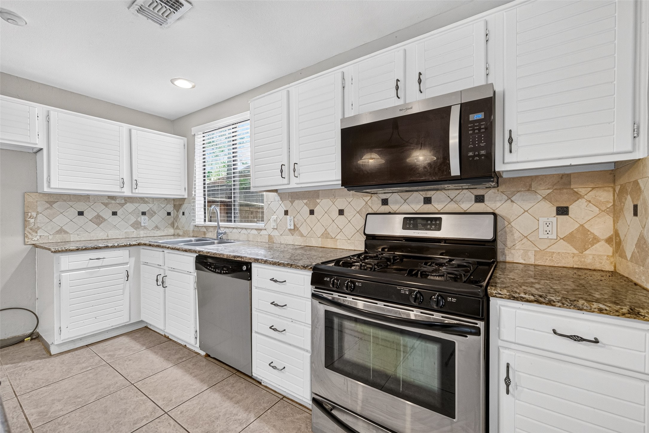 11 N Mossrock Road Property Photo 18