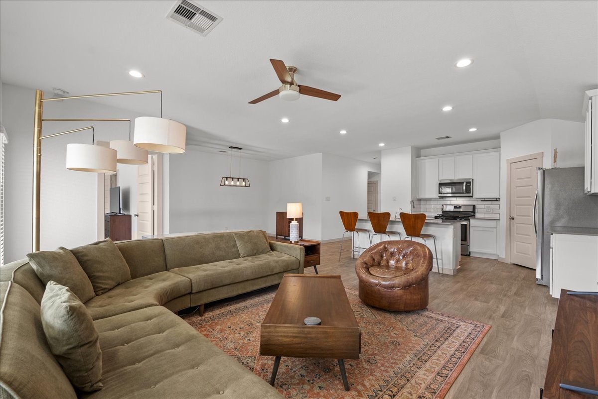 8207 Sugar Cane Lane Property Photo 16