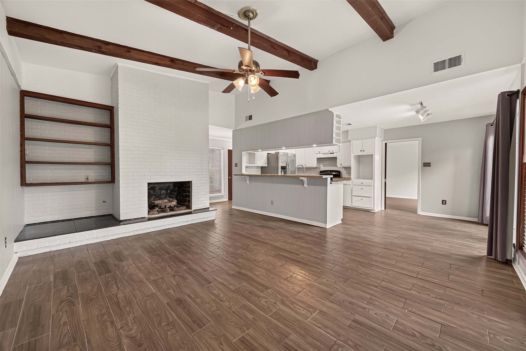 10039 Warwana Property Photo 11