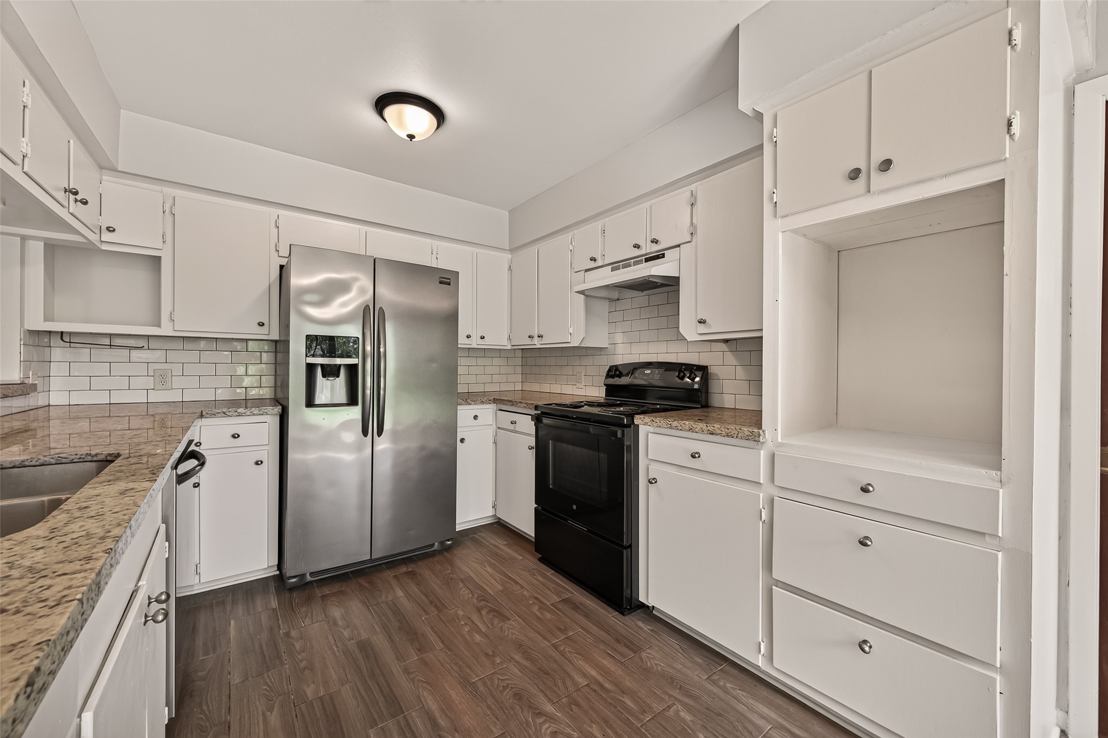 10039 Warwana Property Photo 15