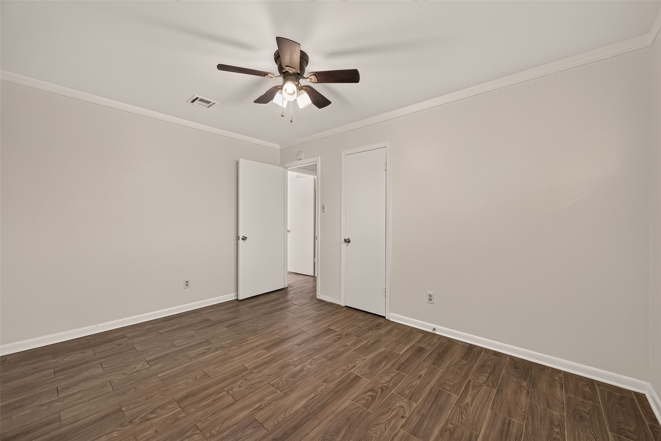 10039 Warwana Property Photo 26