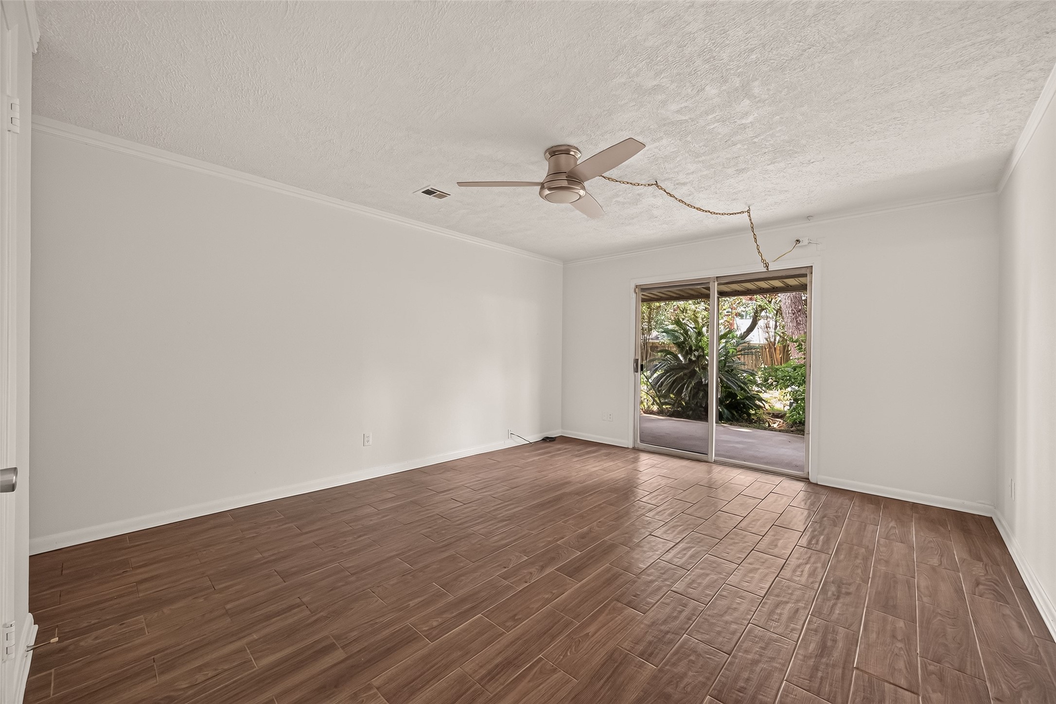 10039 Warwana Property Photo 28