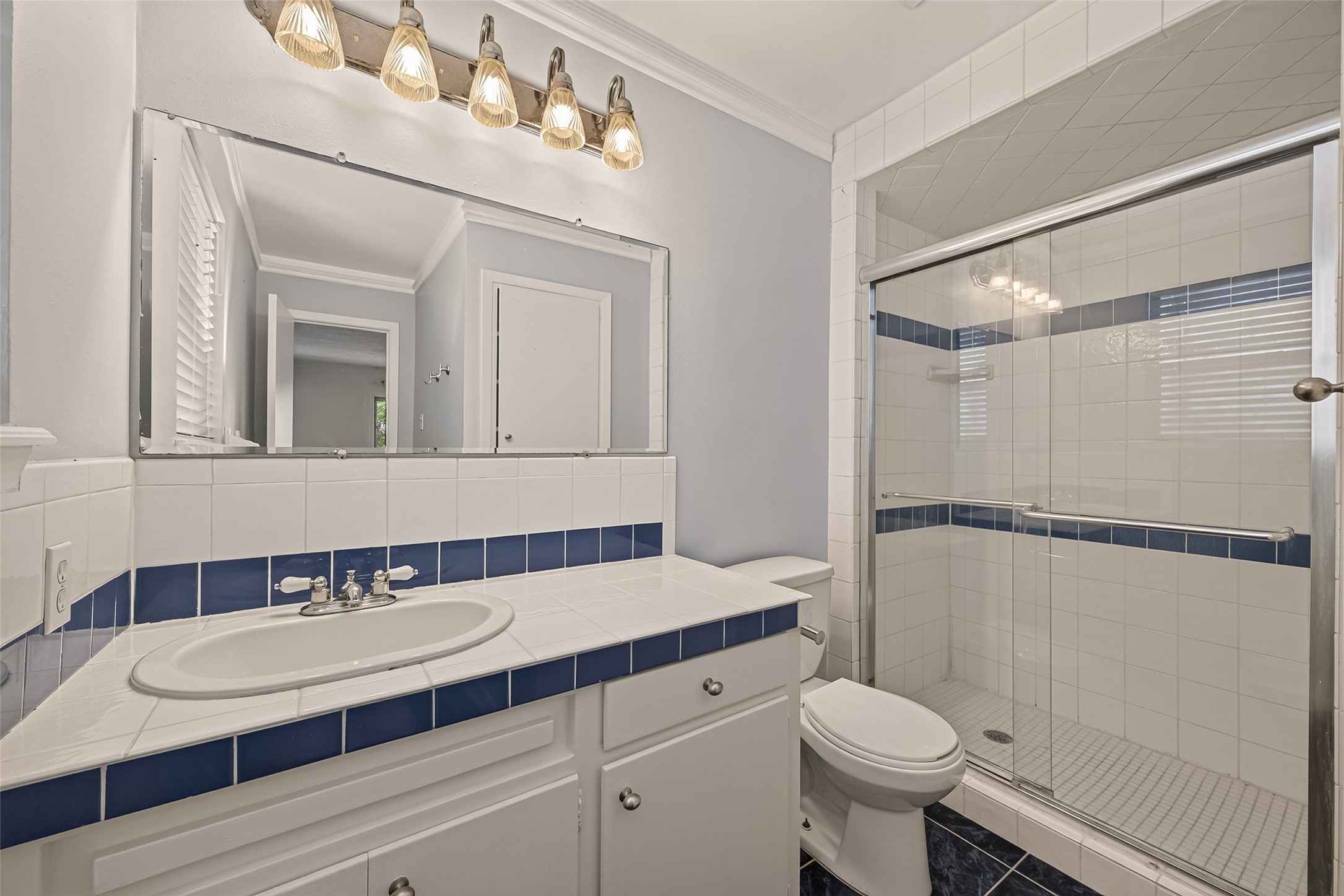 10039 Warwana Property Photo 30