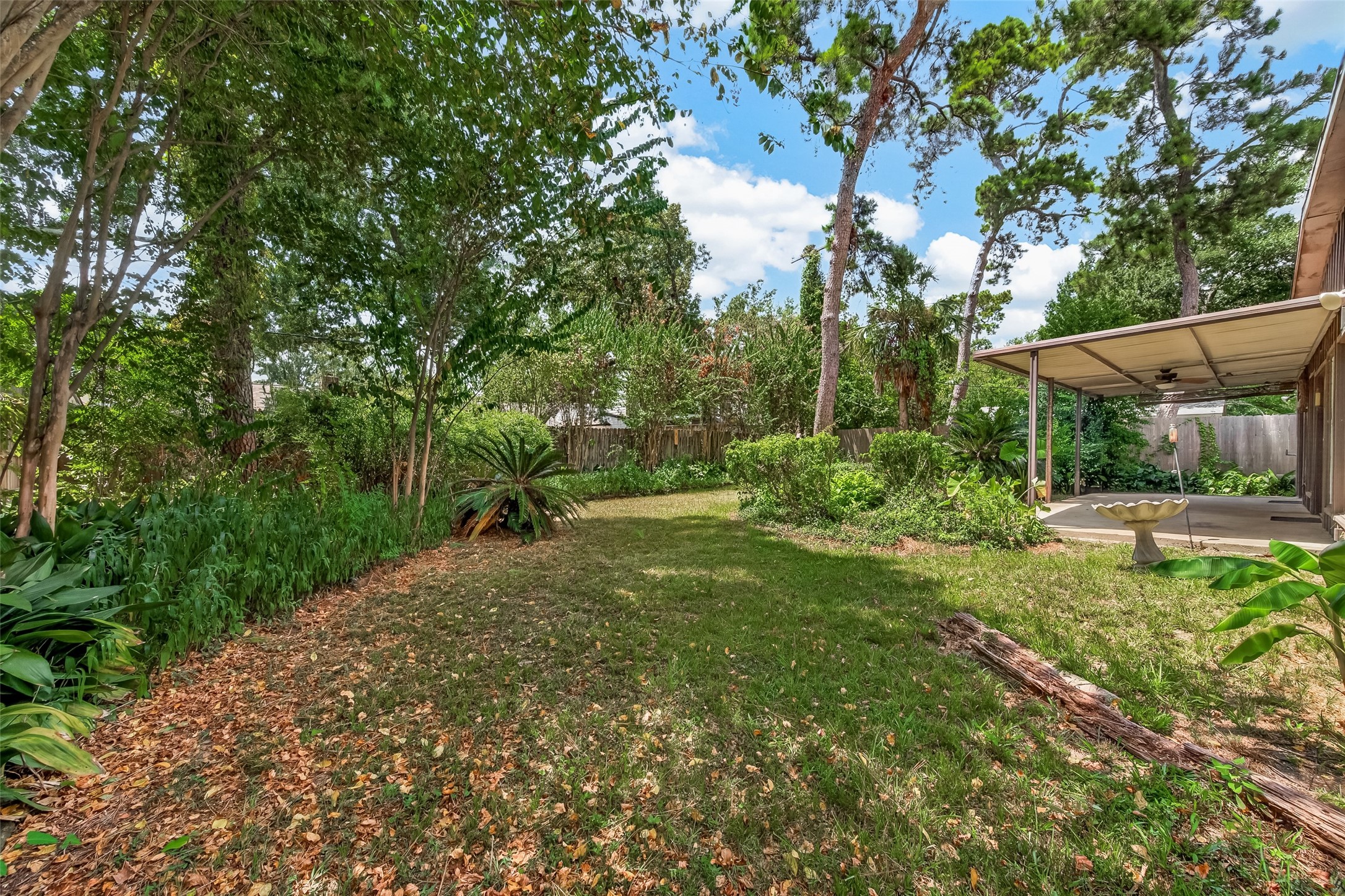 10039 Warwana Property Photo 33
