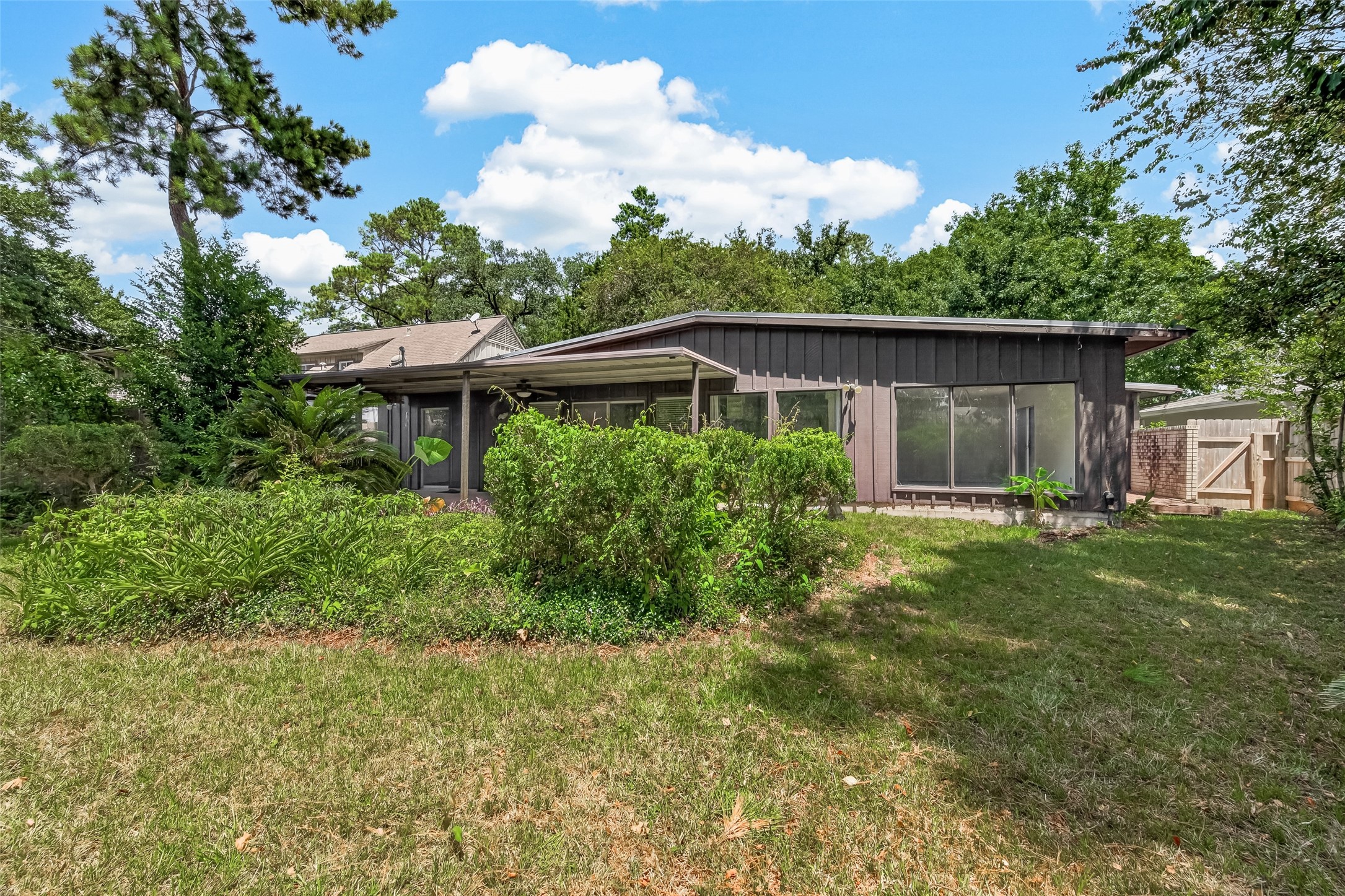 10039 Warwana Property Photo 35