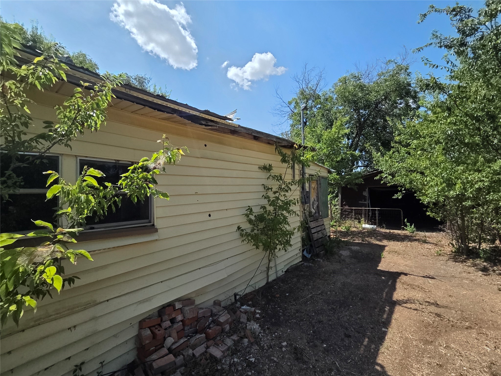502 E Franklin Avenue Property Photo 8