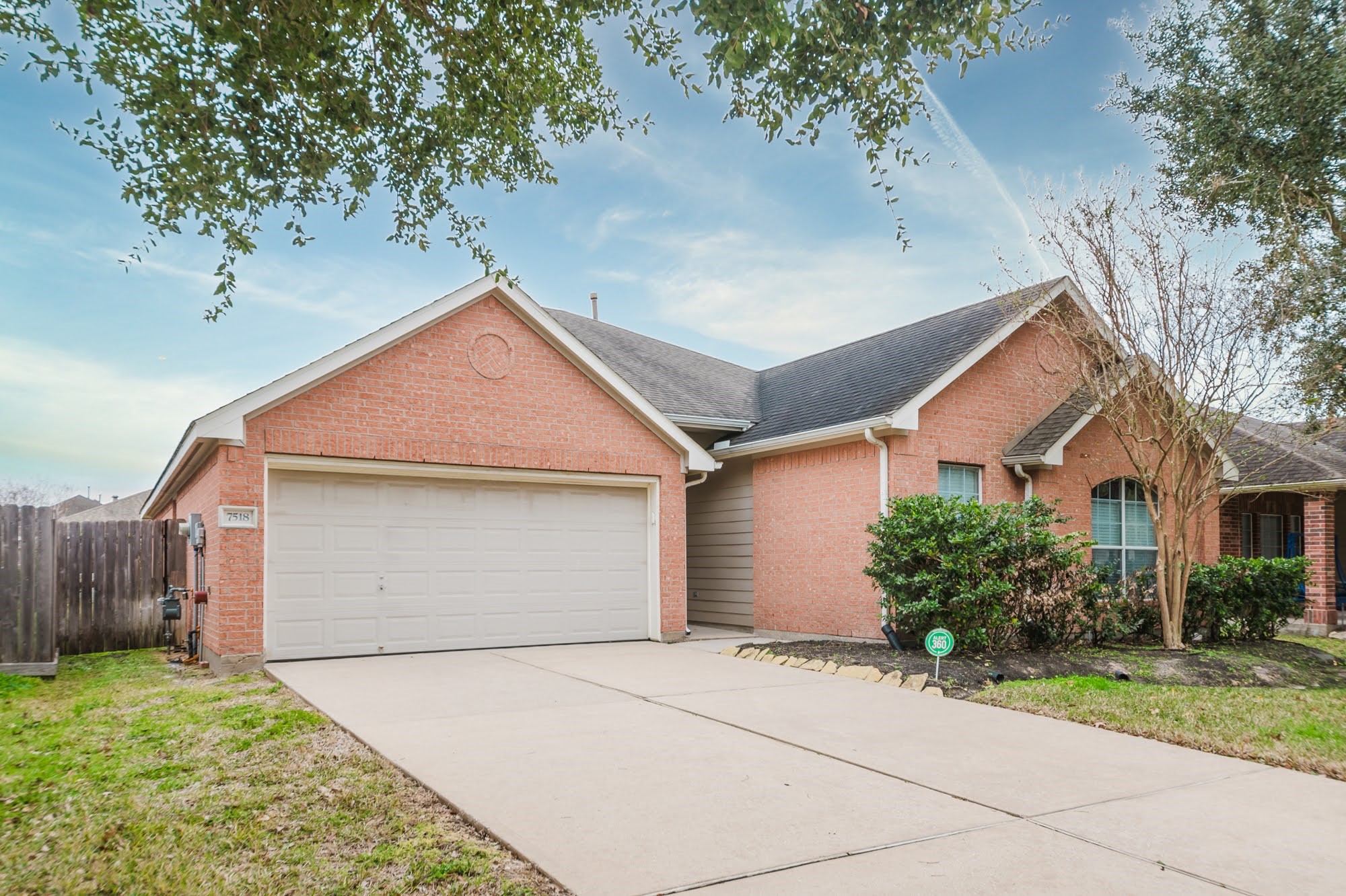 7518 Golden Thistle Lane Property Photo 1