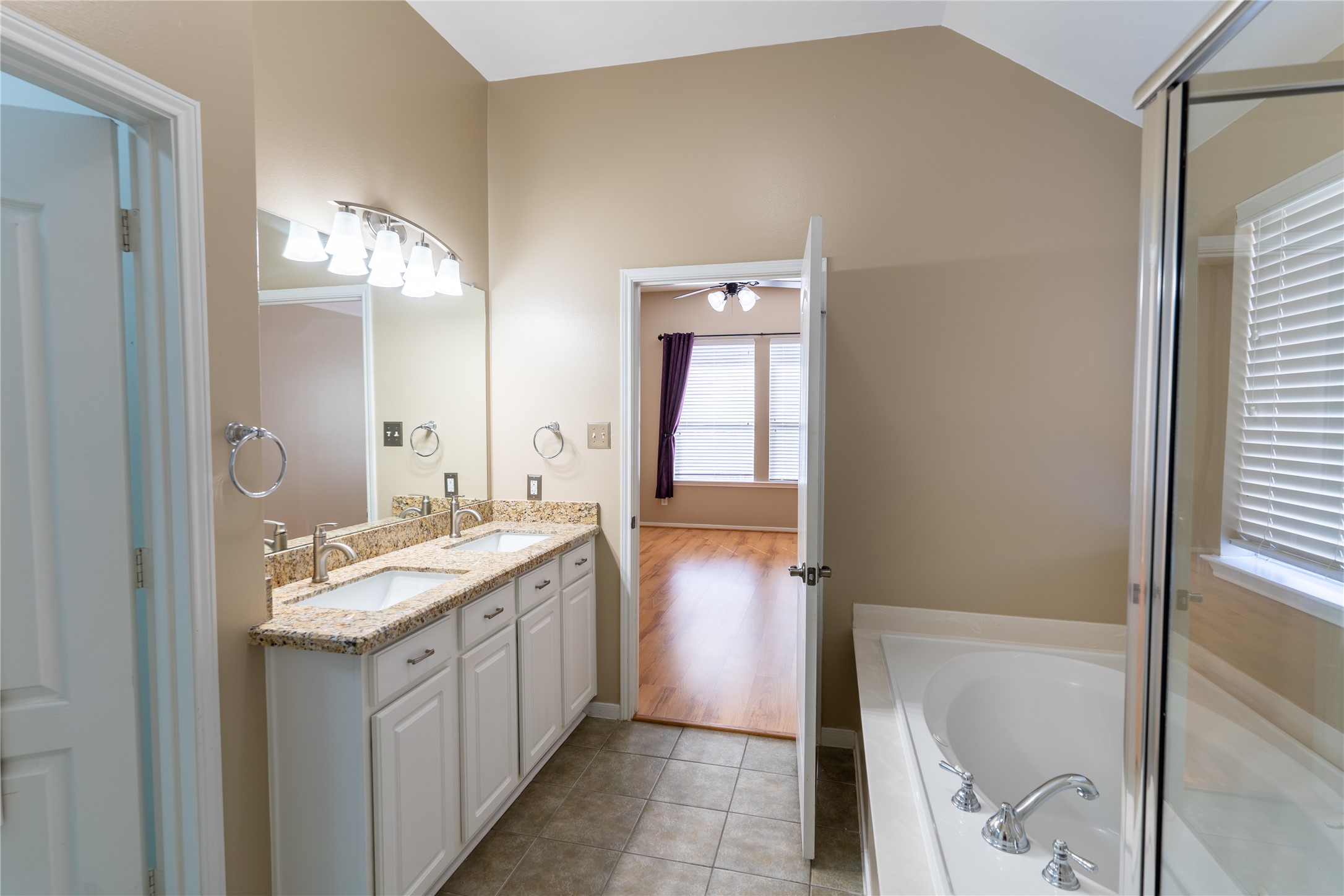 16123 Hitching Post Court Property Photo 14