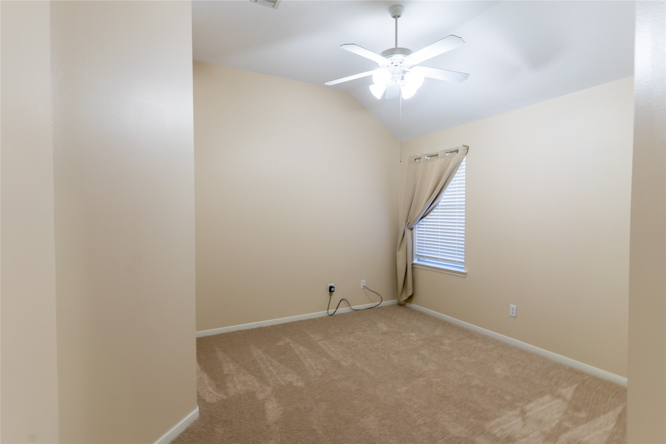 16123 Hitching Post Court Property Photo 18