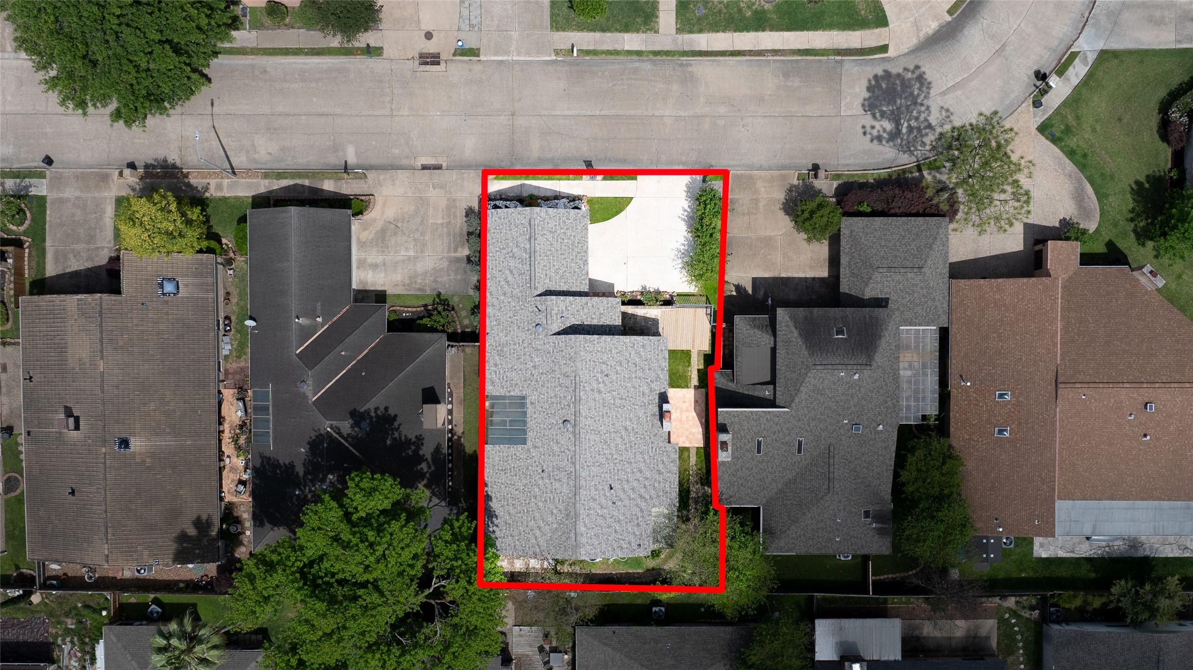 14131 Hillvale Drive Property Photo 23