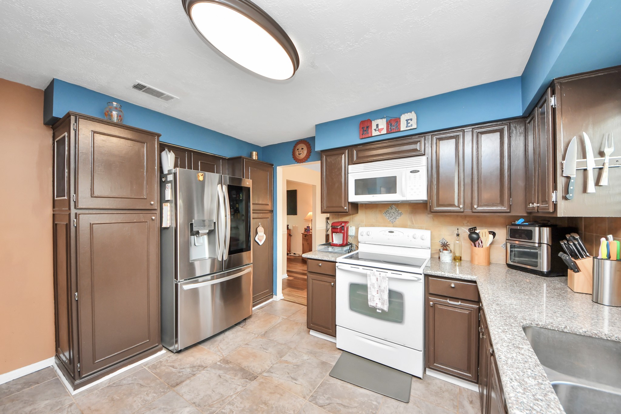 2503 Country Place Drive Property Photo 17
