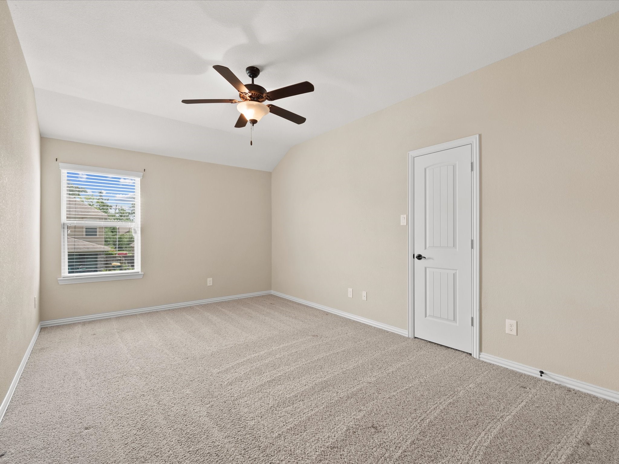 23468 Aiken Woods Drive Property Photo 19
