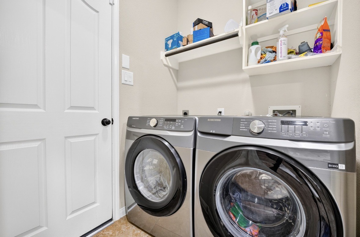 16026 Rustlers Trail Lane Property Photo 9