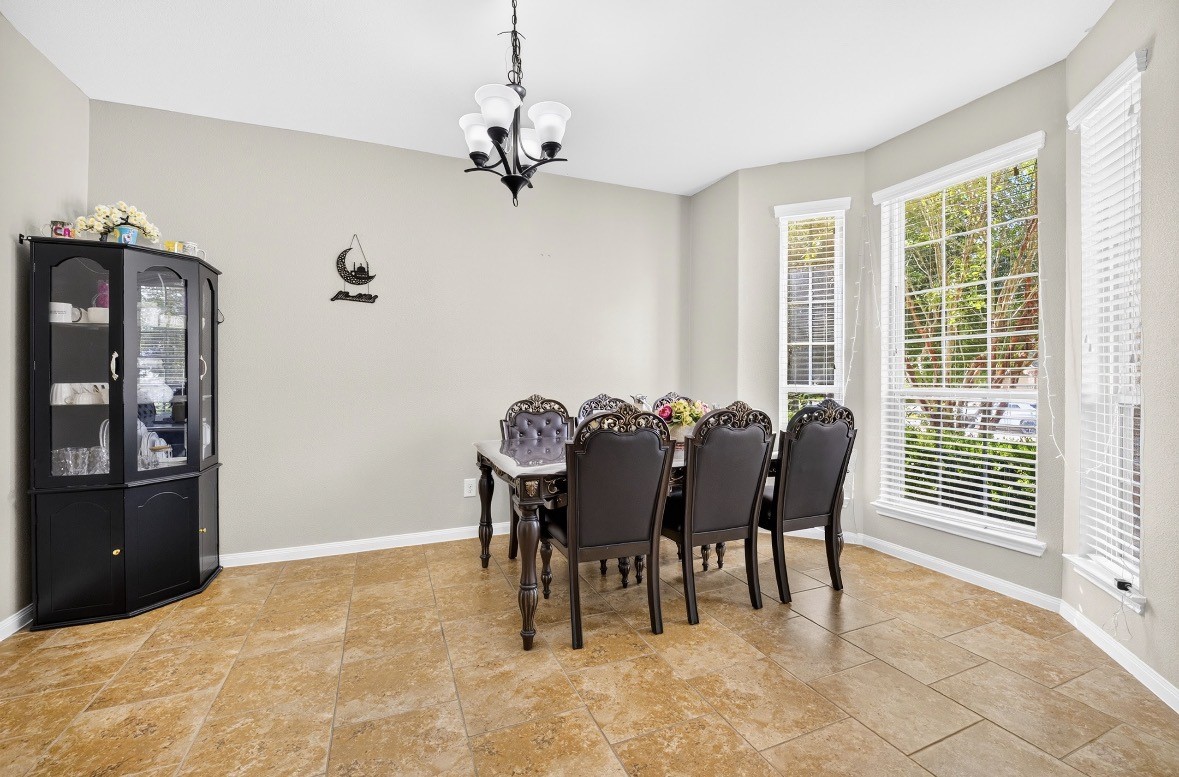 16026 Rustlers Trail Lane Property Photo 10