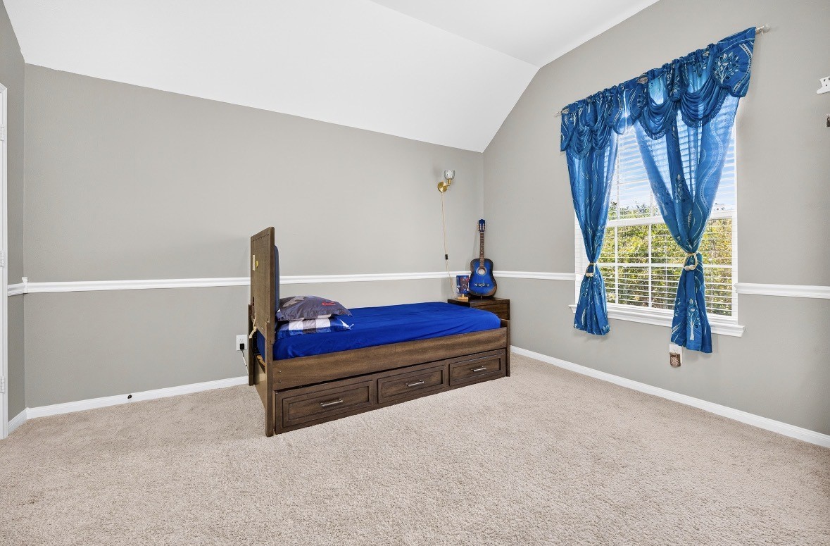 16026 Rustlers Trail Lane Property Photo 18