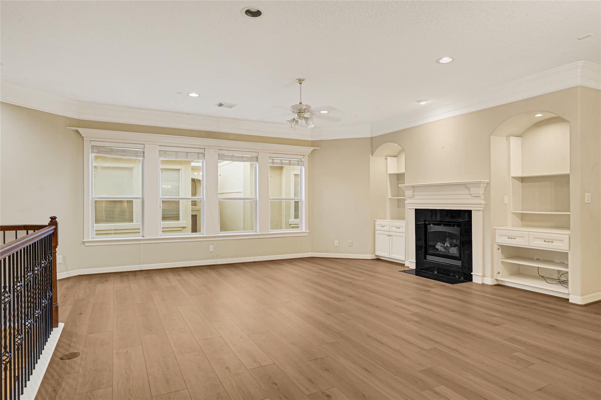 1402 Thompson Street Property Photo 8