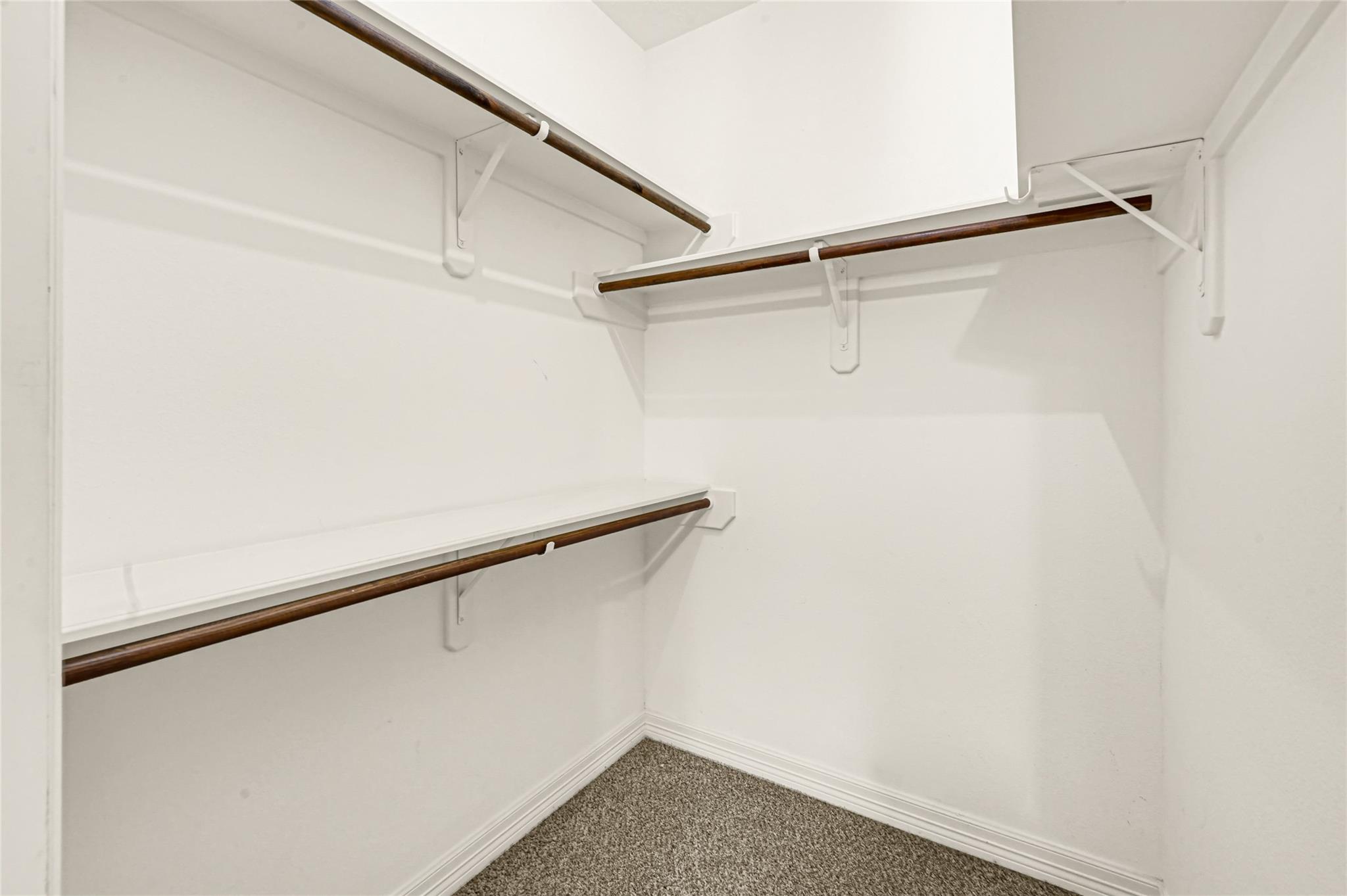1402 Thompson Street Property Photo 21