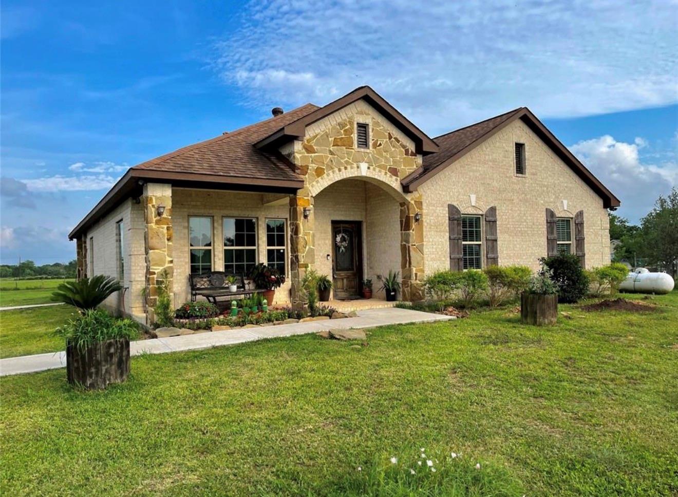 8515 E Sherri Circle, Manvel Tx 77578 Property Photo 1