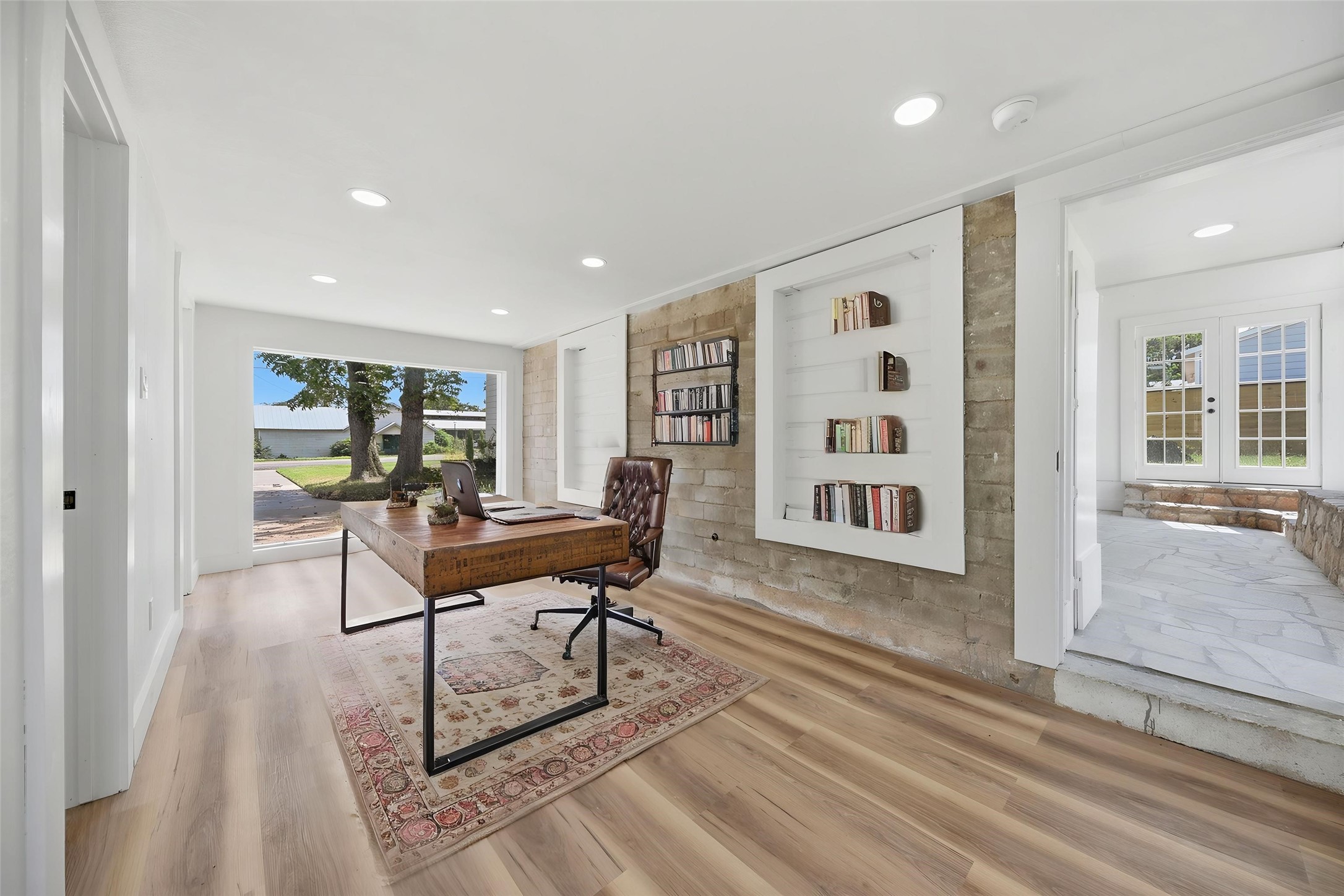 122 N Holland Street Property Photo 19