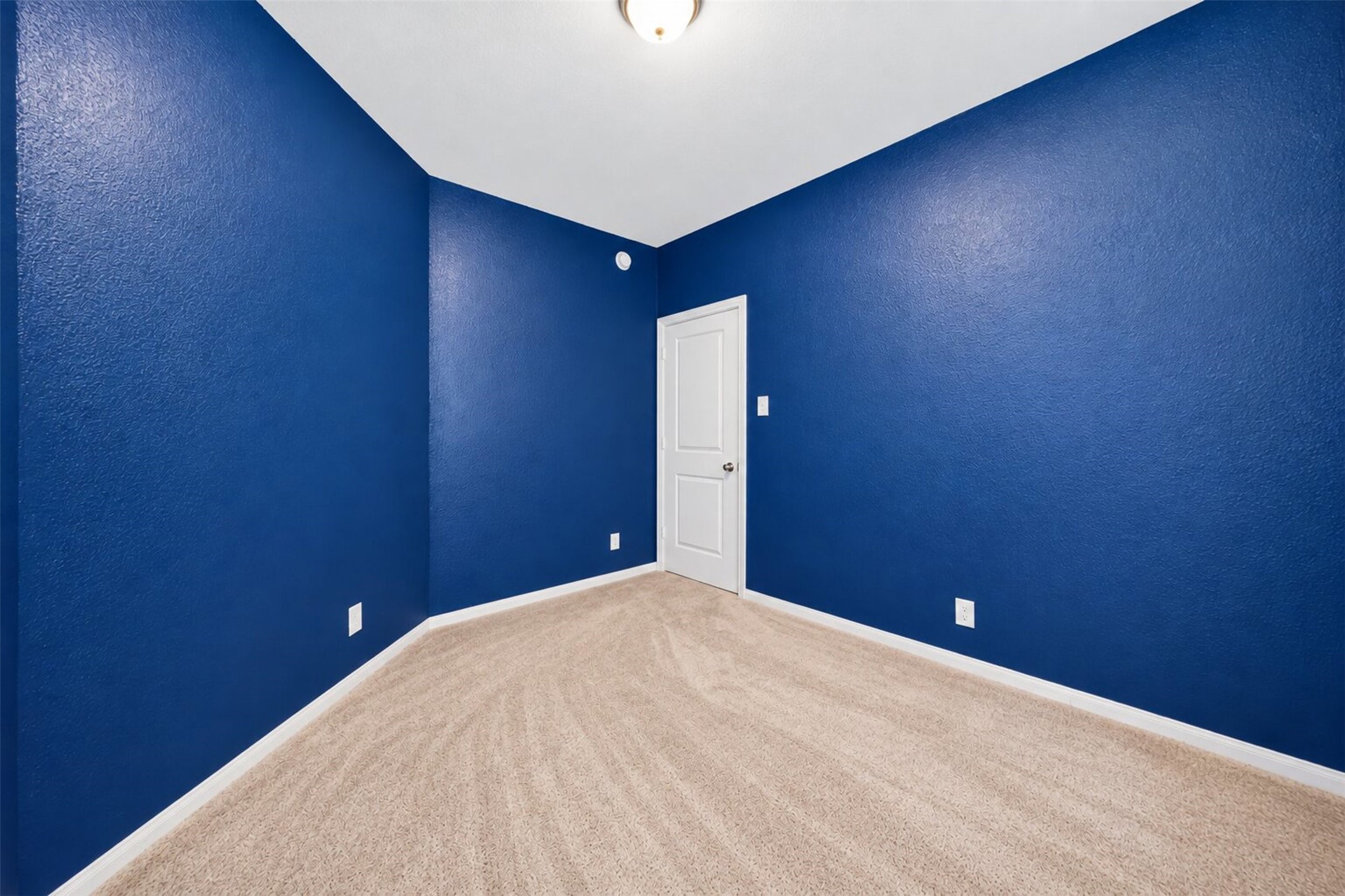 14902 Darbydale Drive Property Photo 13