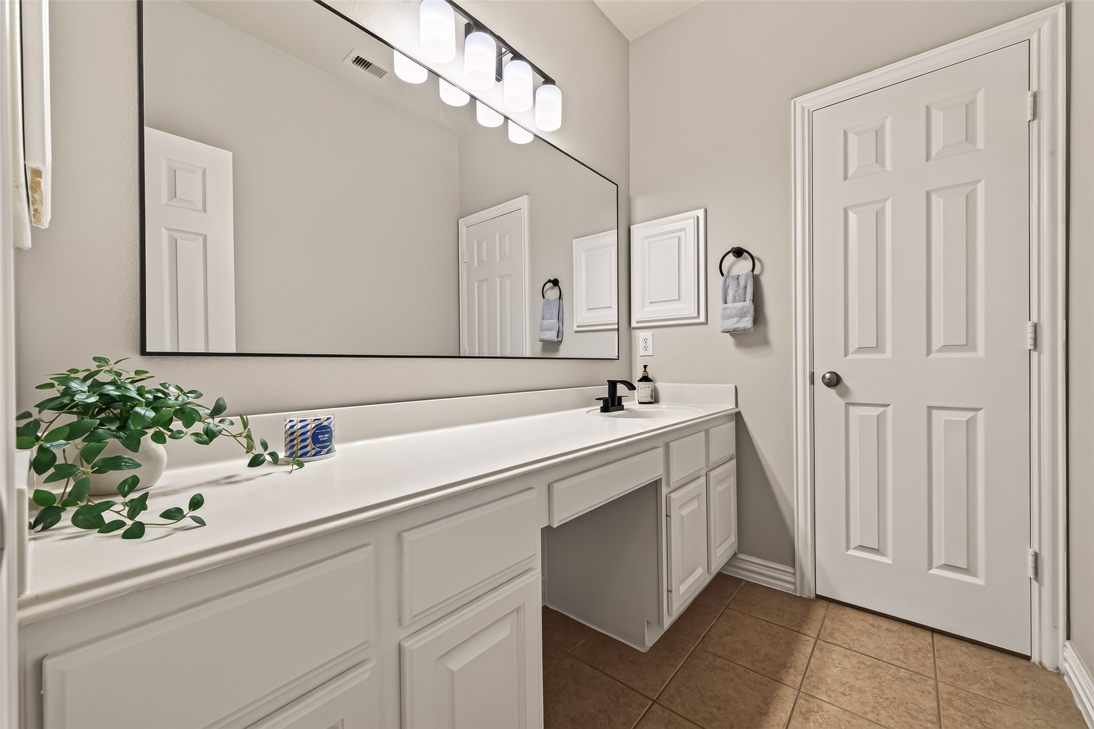 2 S Concord Valley Place Property Photo 32
